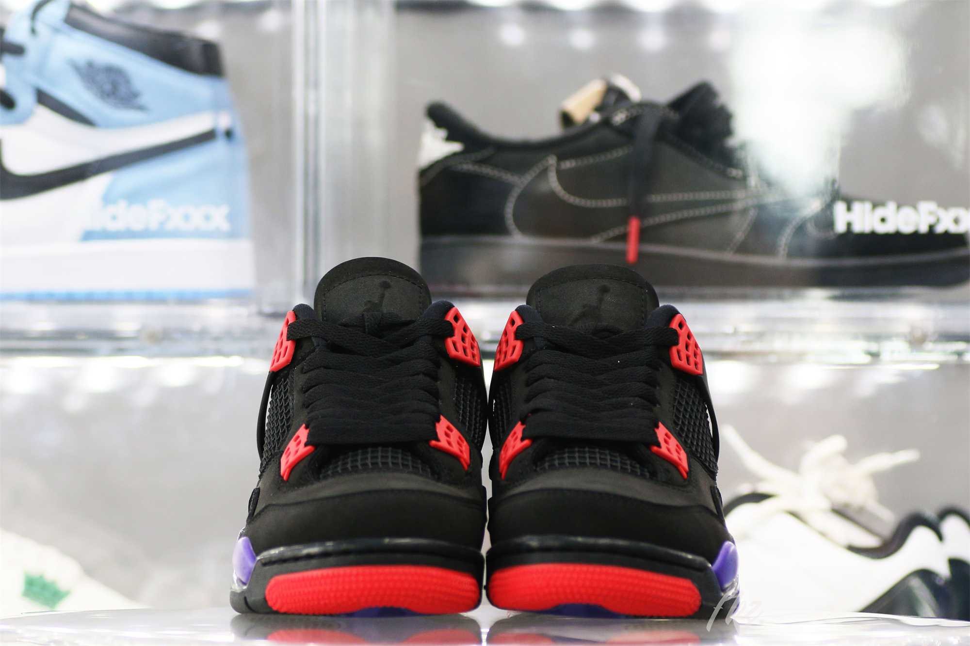 Air Jordan 4 Retro Raptors（2018）