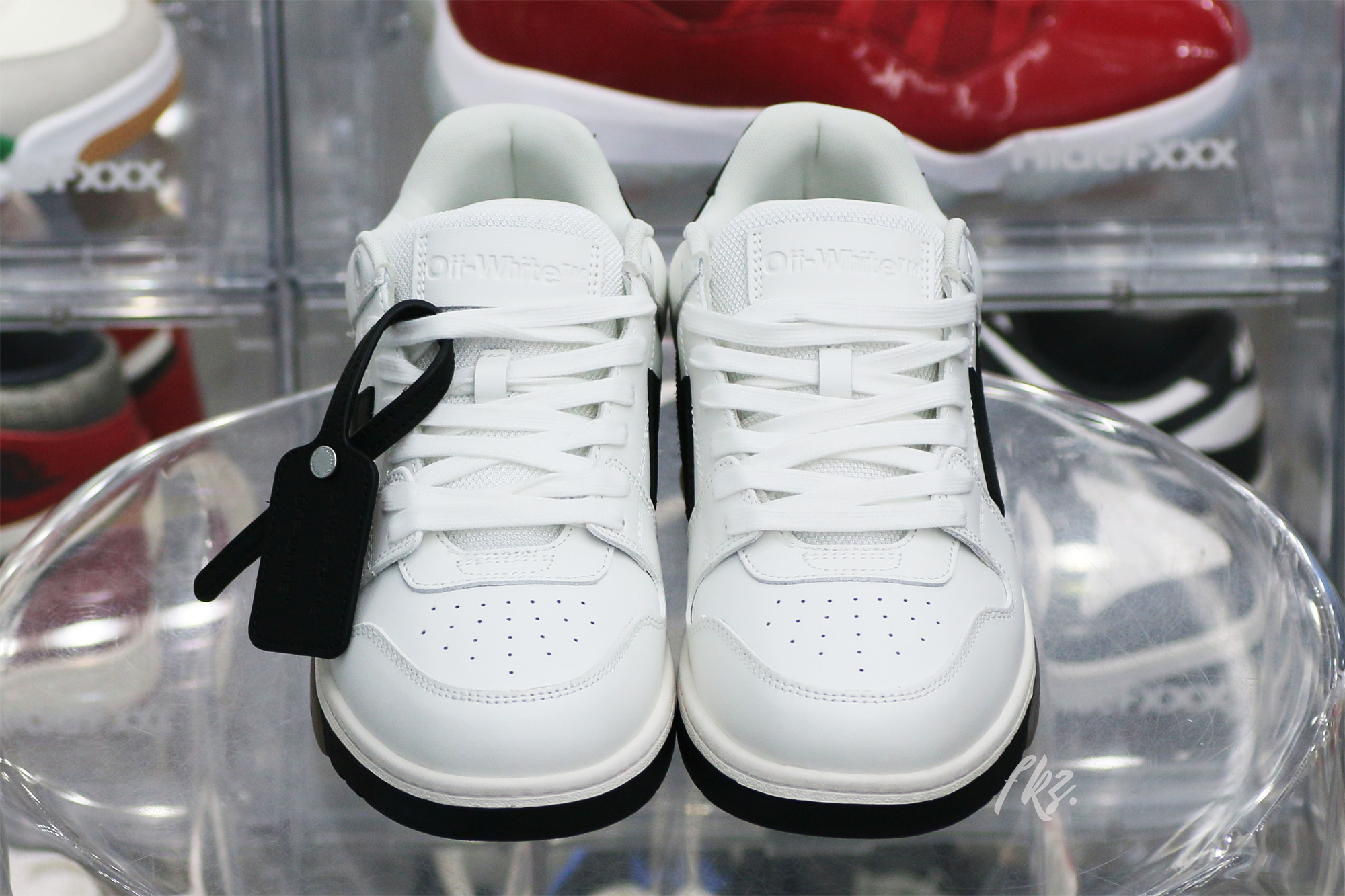 OFF-WHITE White & Black ‘Out Of Office’ Sneakers