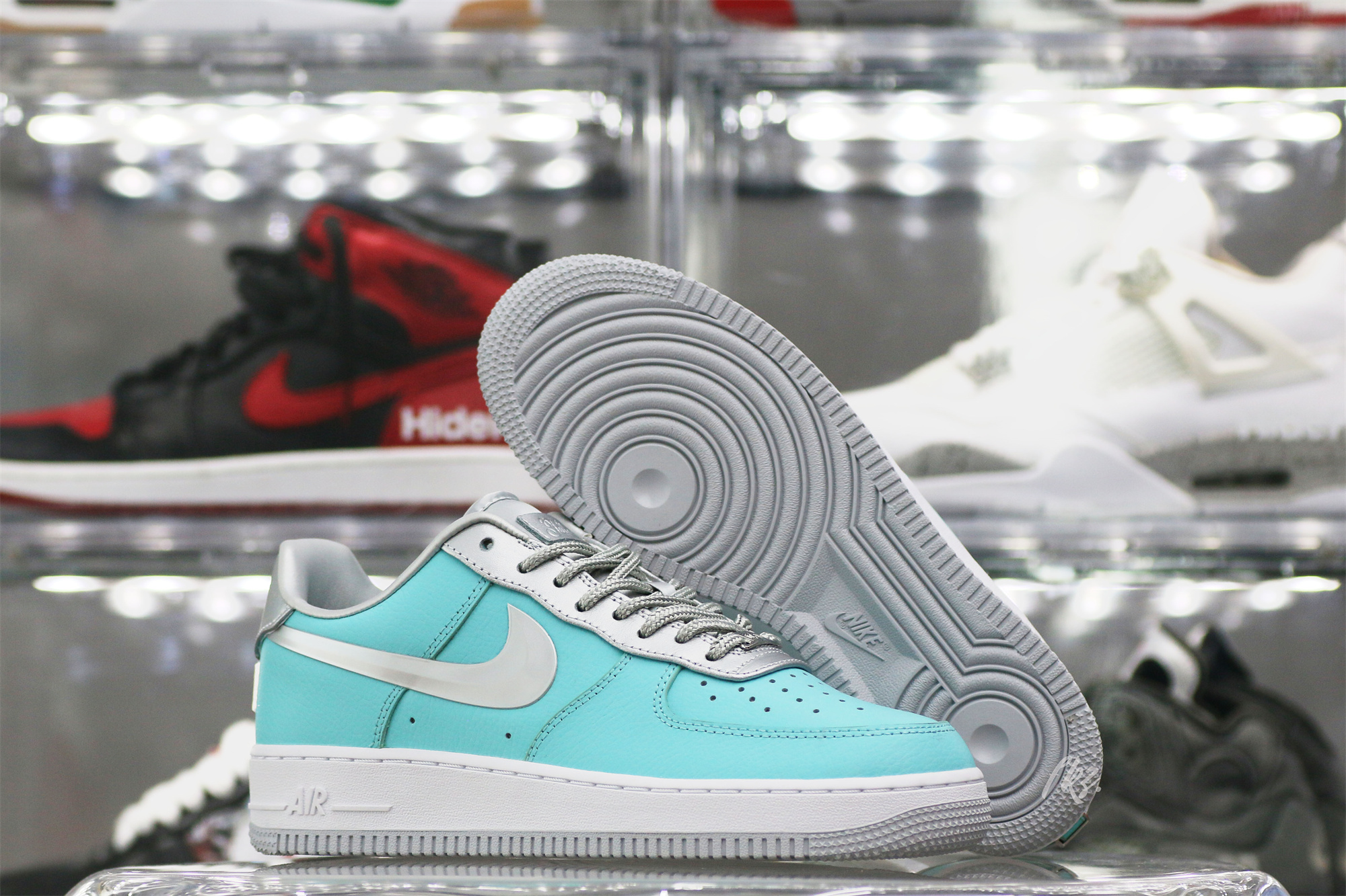 ππ₯π
π
πππ & ππ. Nike Air Force 1 Low 1837