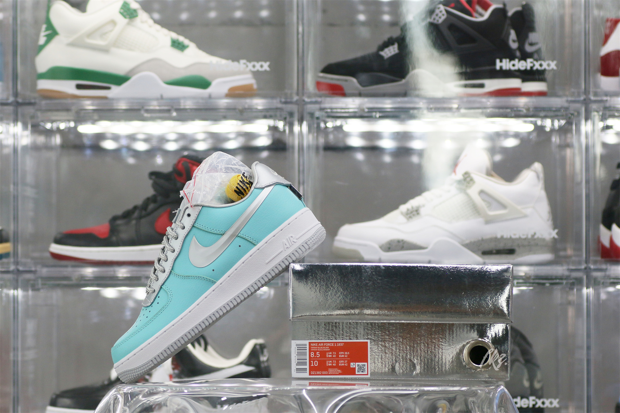 ππ₯π
π
πππ & ππ. Nike Air Force 1 Low 1837