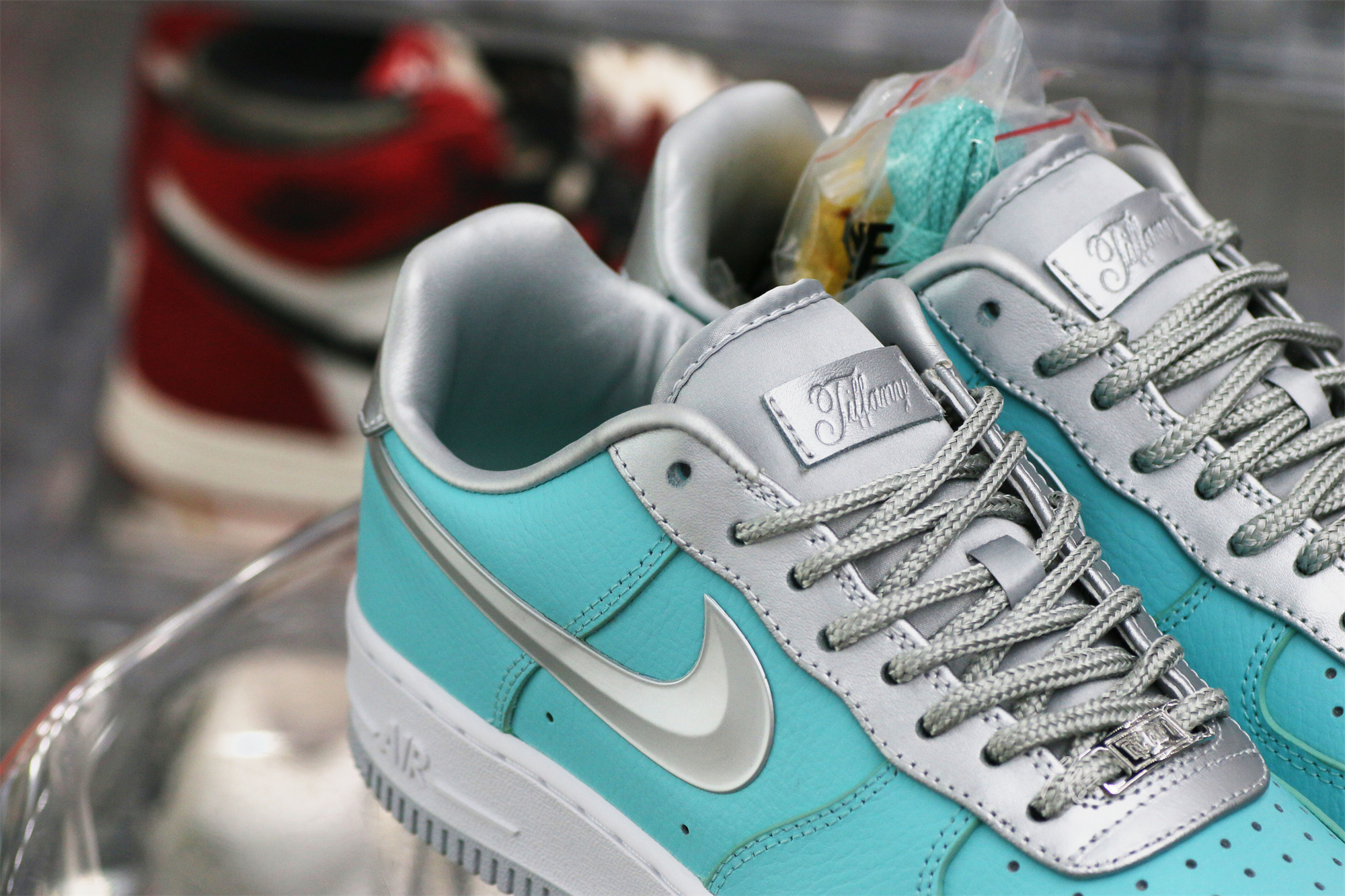 ππ₯π
π
πππ & ππ. Nike Air Force 1 Low 1837