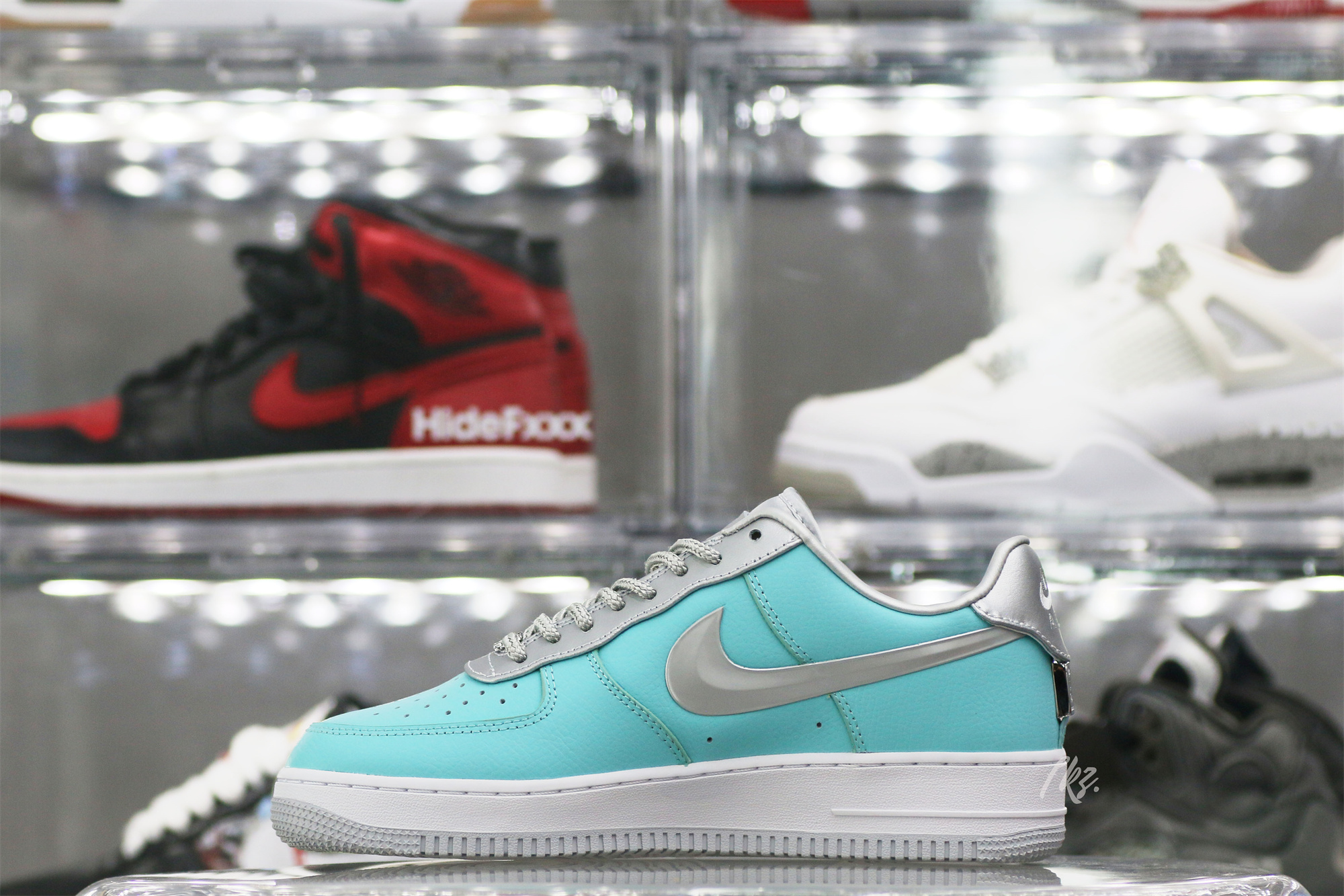 ππ₯π
π
πππ & ππ. Nike Air Force 1 Low 1837