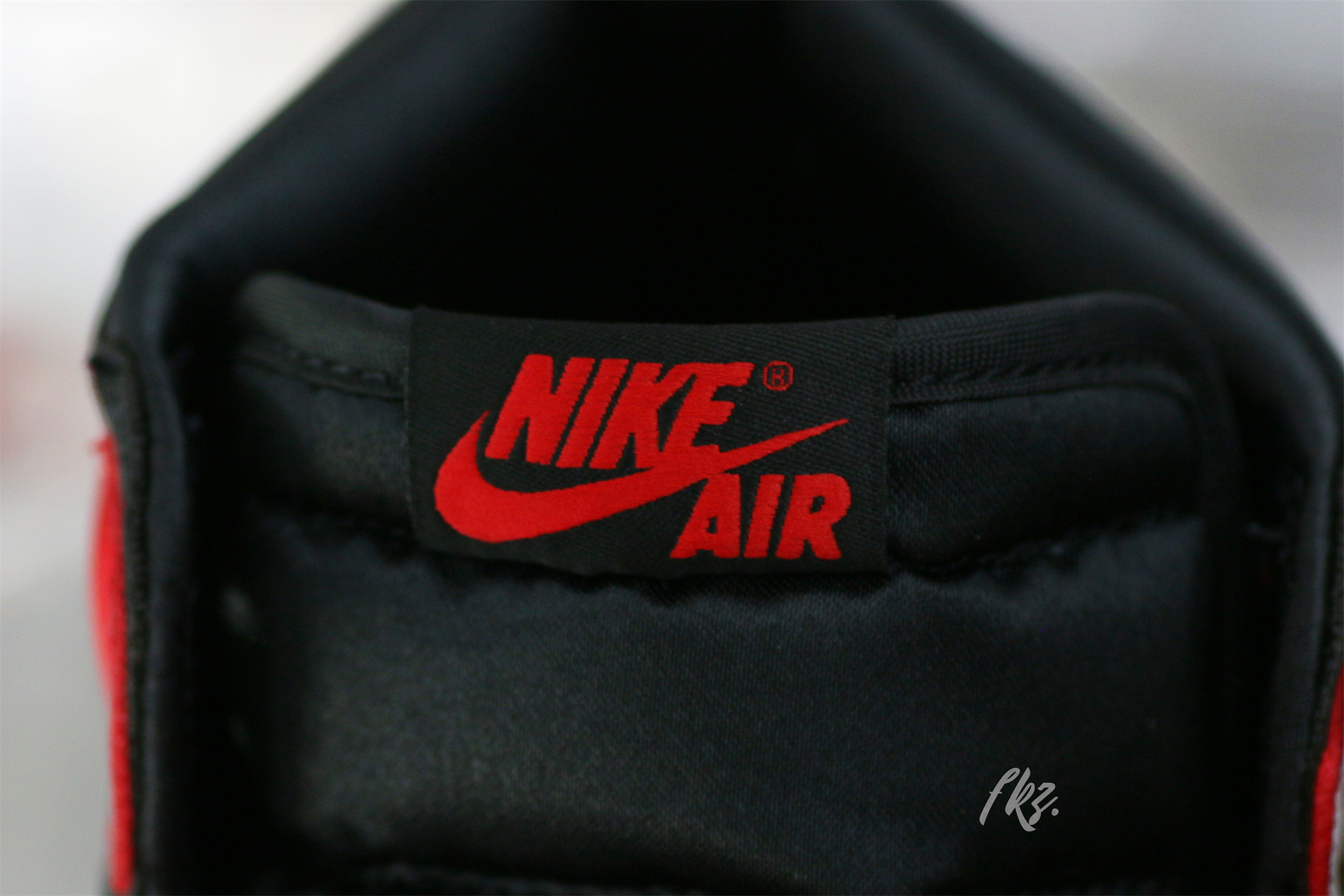 Jordan 1 Retro Satin Bred/Banned 2023 (LN5 A1)