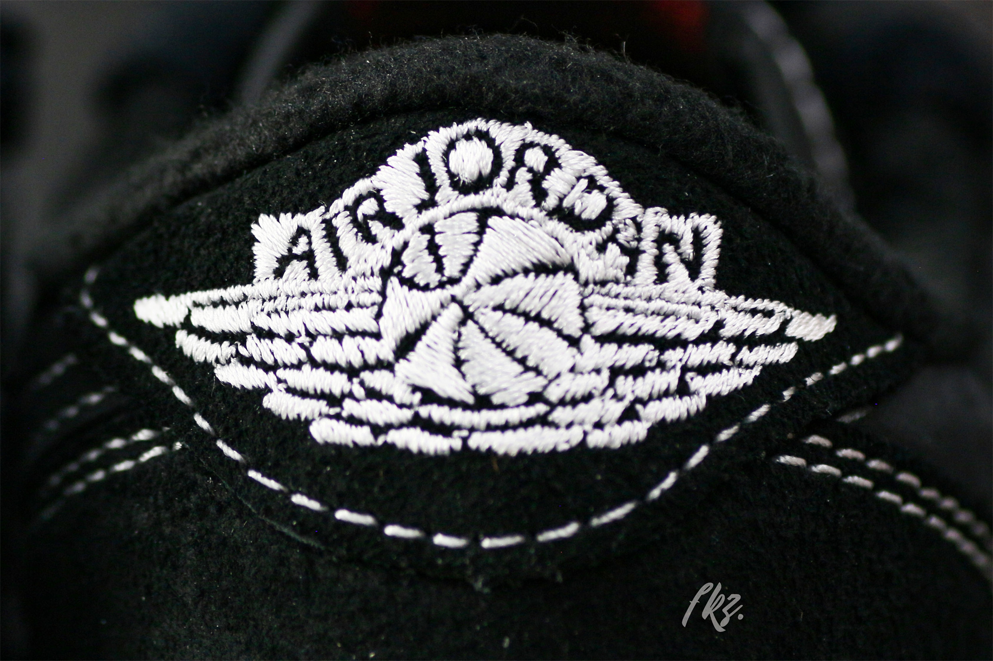 Travis Scott x Jordan 1 Retro Low OG SP Black Phantom Kid (LN5 A1)