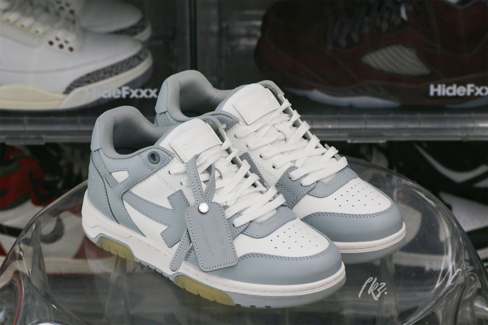 OFF-WHITE White & Gray Out Of Office Sneakers