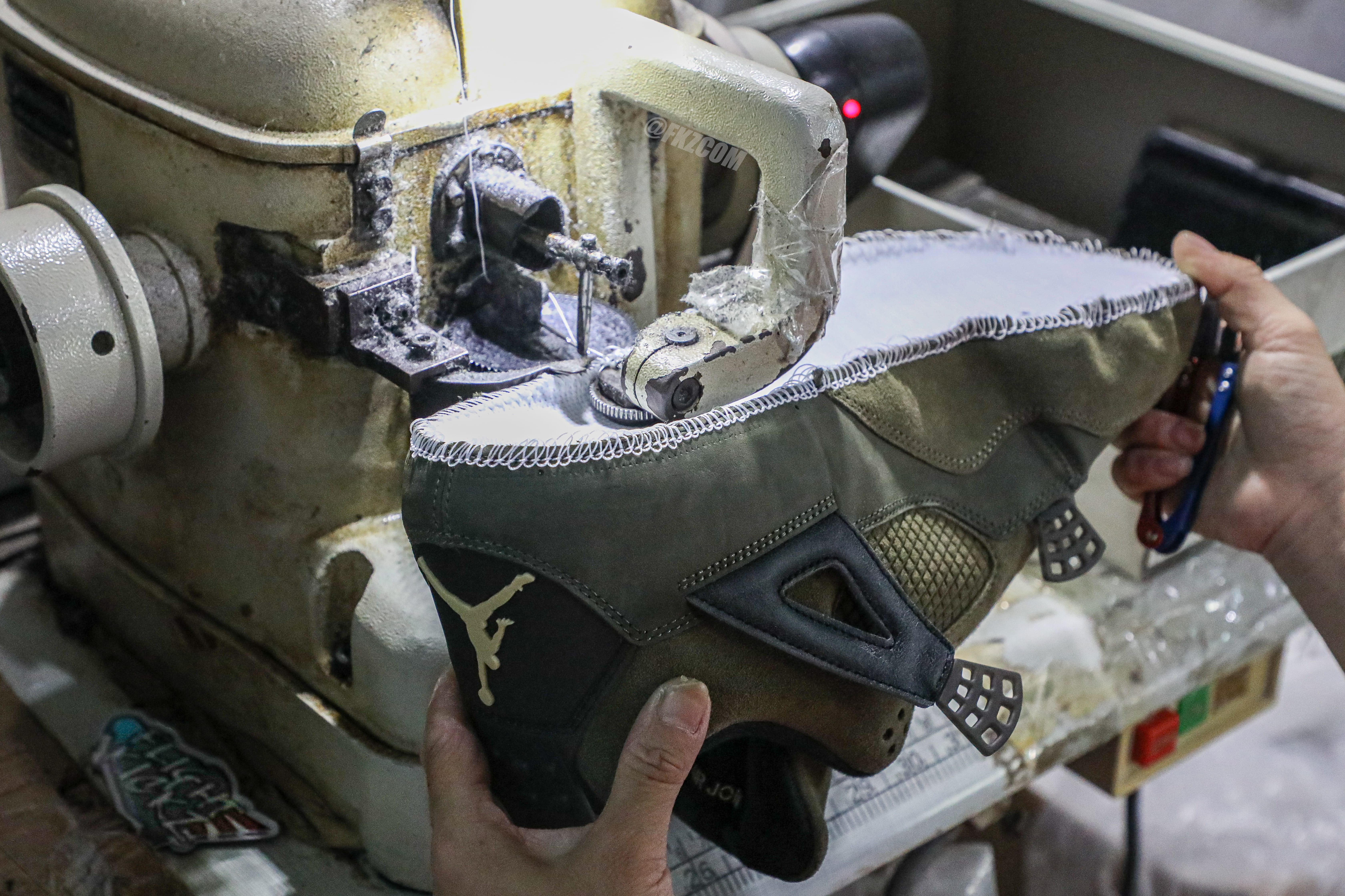 Air Jordan 4 Retro SE Craft Medium Olive (LN5 A1)