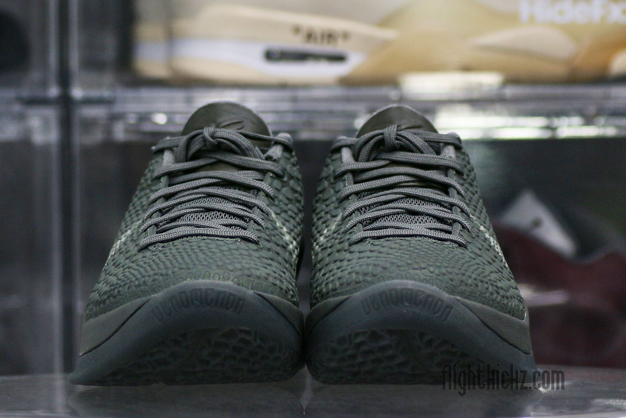 Zoom Kobe 6 Fade To Black 2016(A1 Batch)