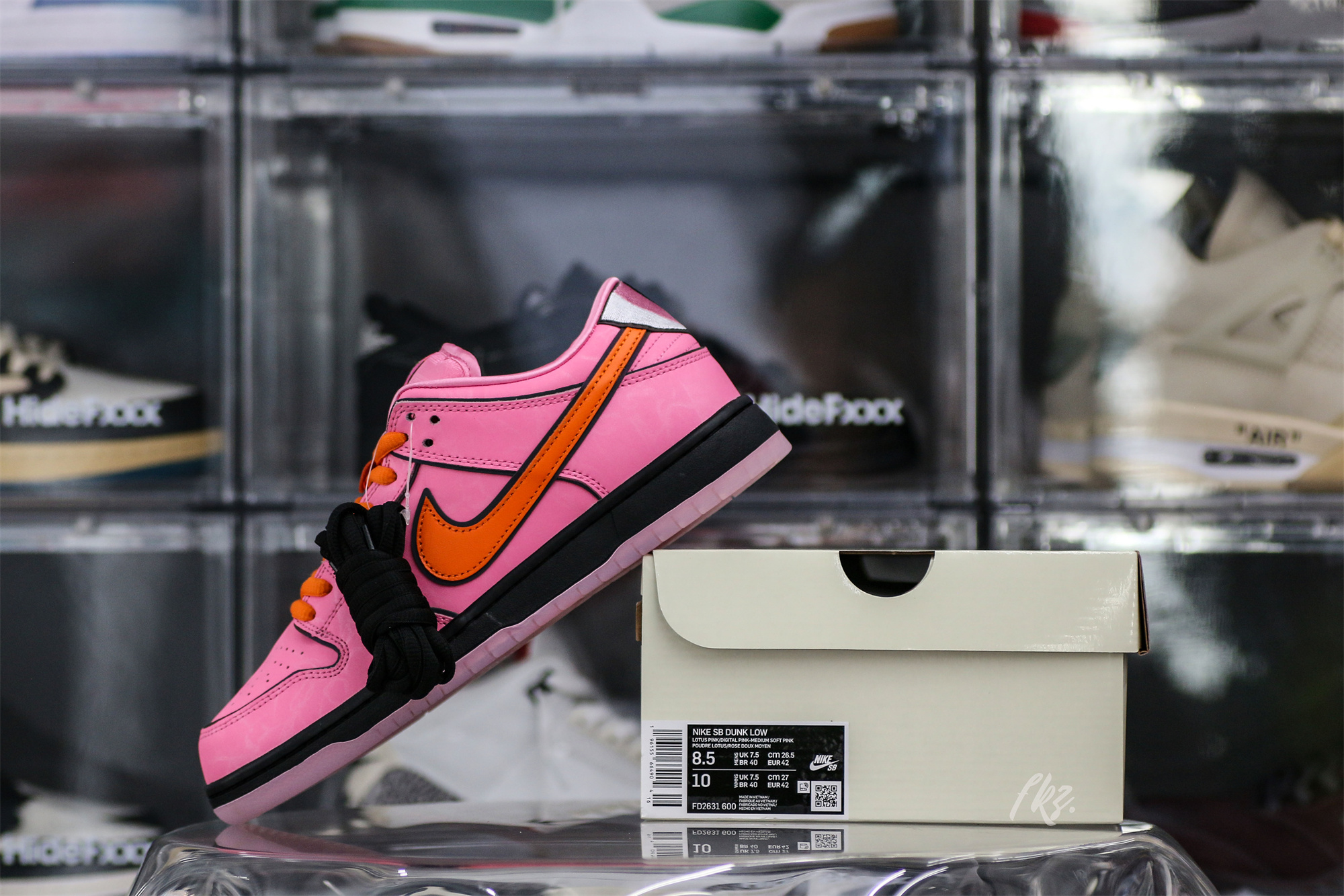 The Powerpuff Girls x Nike SB Dunk Low Blossom