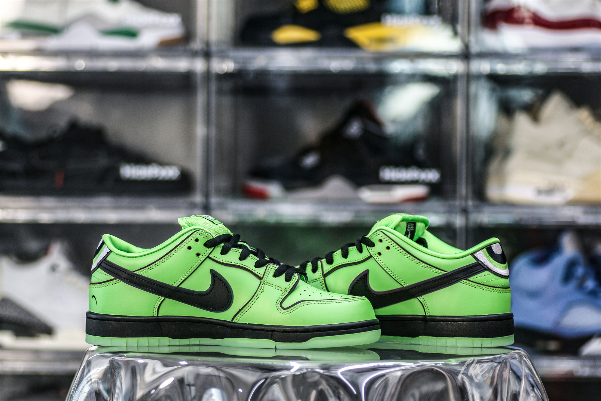 The Powerpuff Girls x Dunk Low Pro SB QS ‘Buttercup’