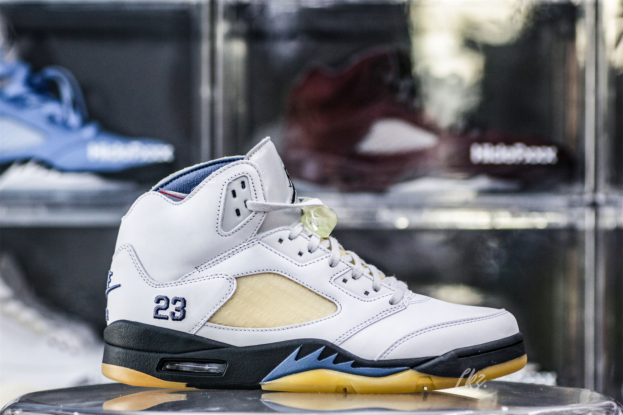 A Ma Maniere Air Jordan 5 SP Photon Dust/Diffused Blue WMS(LN5 A1)