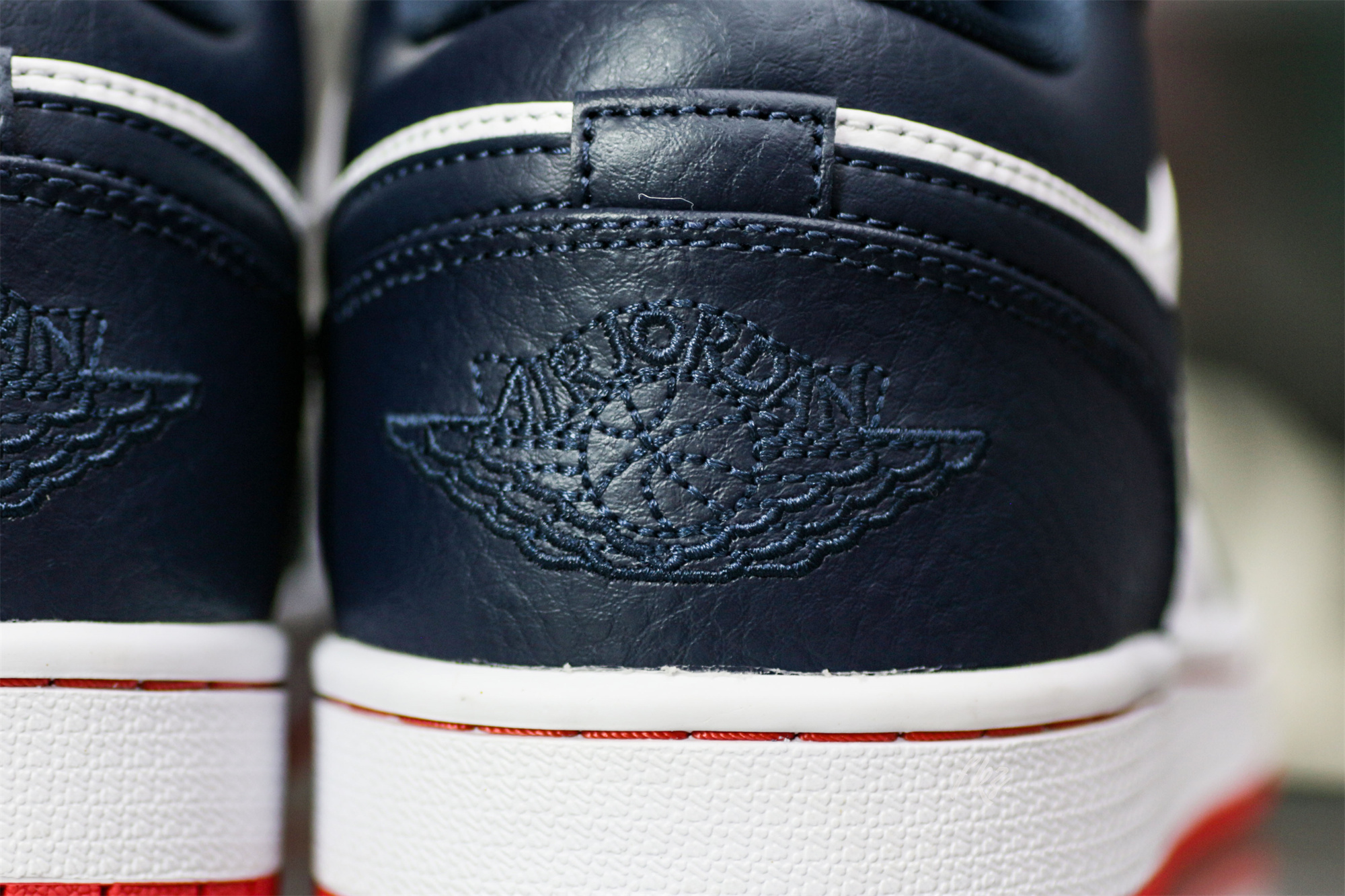 Air Jordan 1 Retro Low Obsidian Ember Glow 2018