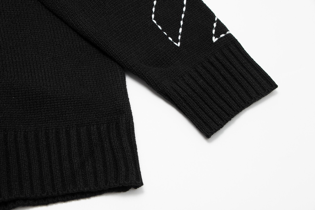 OFF-WHITE OW Arrow-Embroidered Sweater