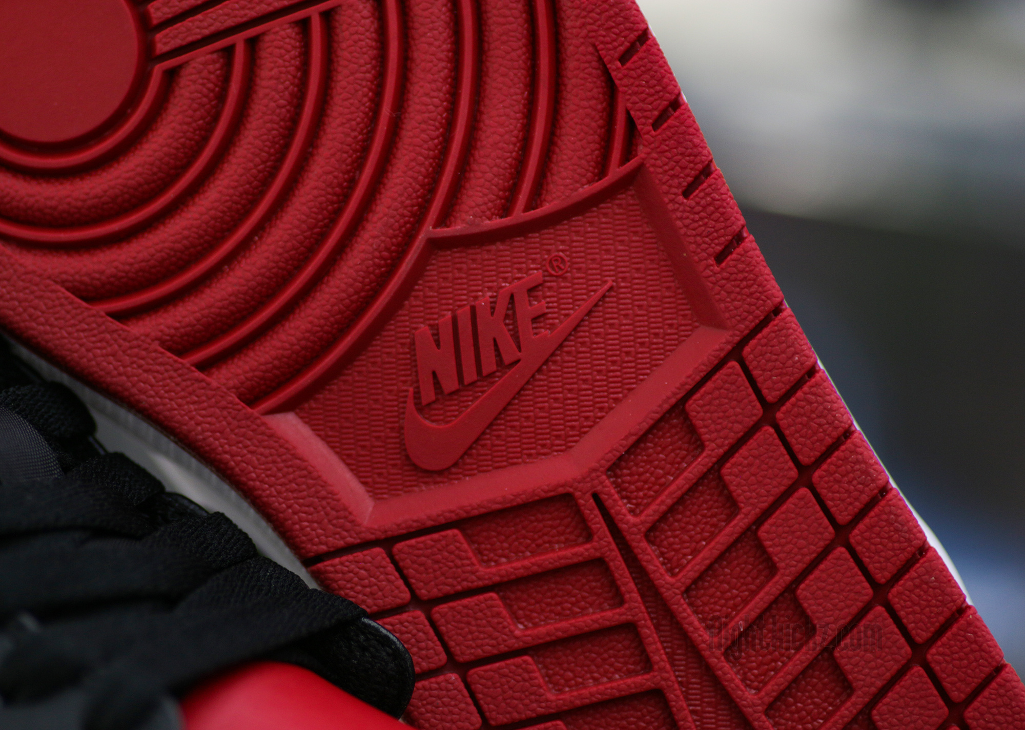 Air Jordan 1 Low Bred Toe 2.0(2023)