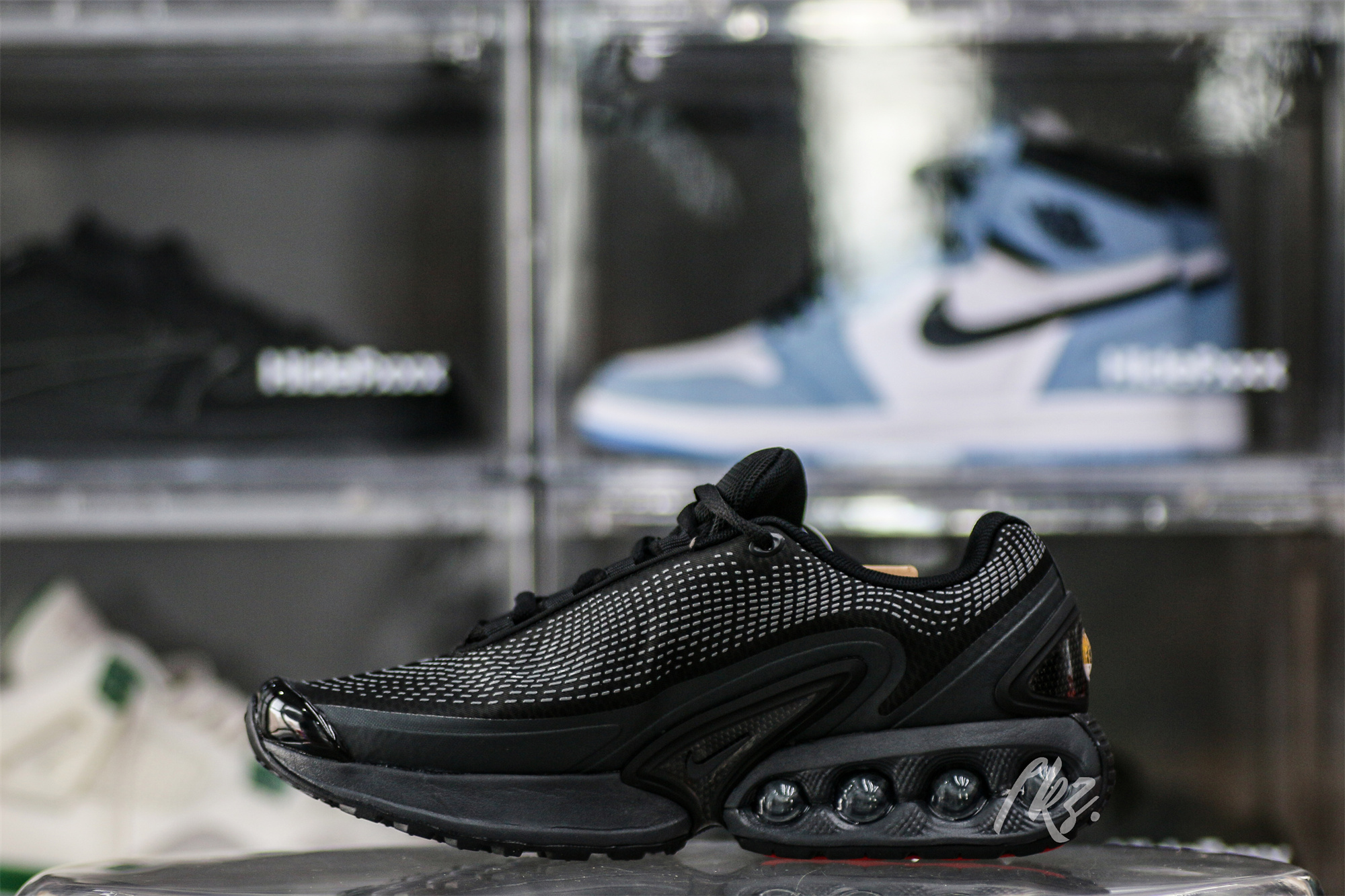 Nike Air Max Dn Black Metallic