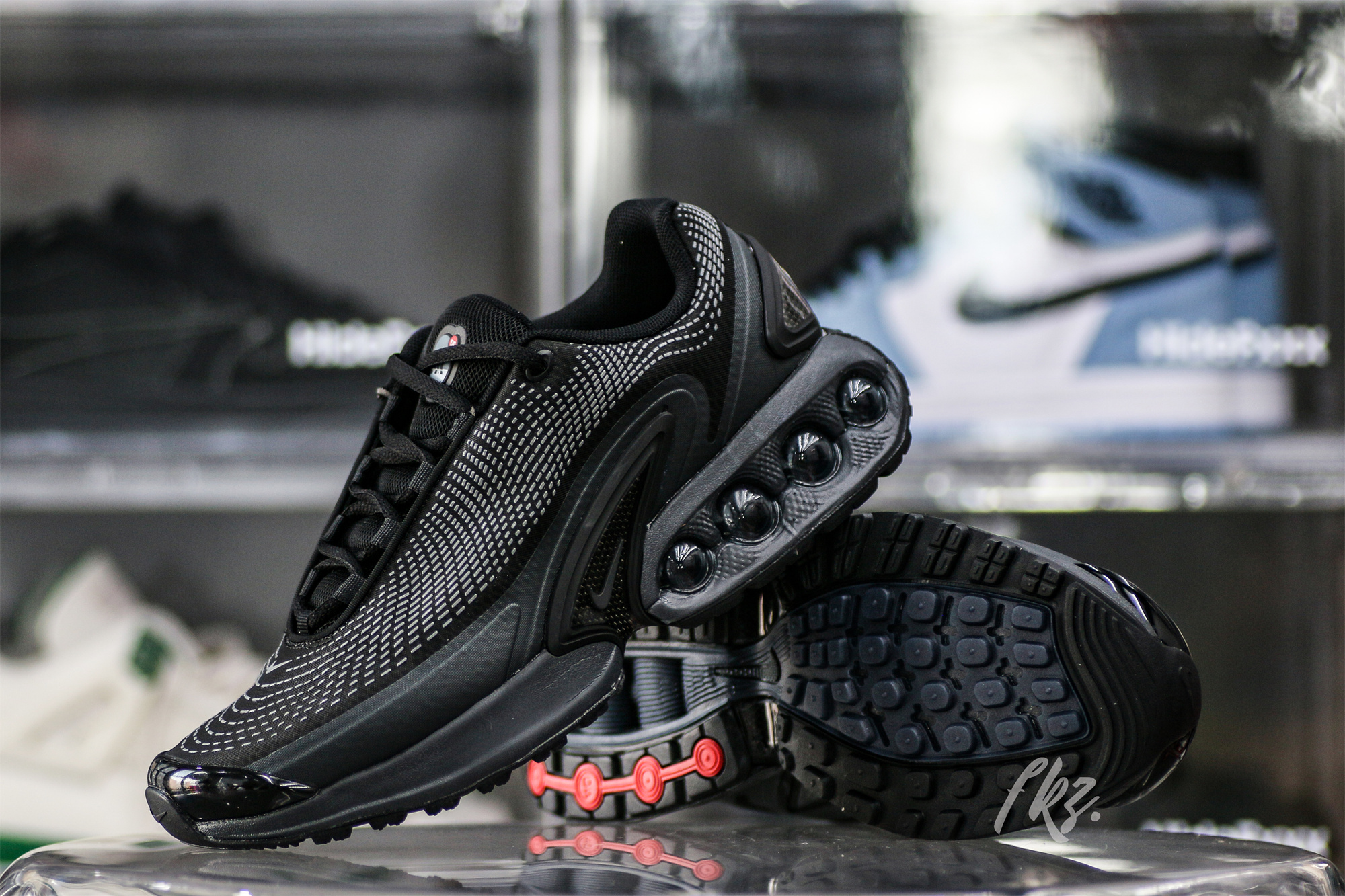Nike Air Max Dn Black Metallic