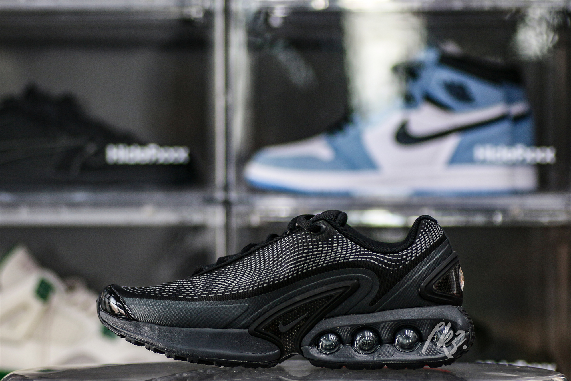 Nike Air Max Dn Black Metallic