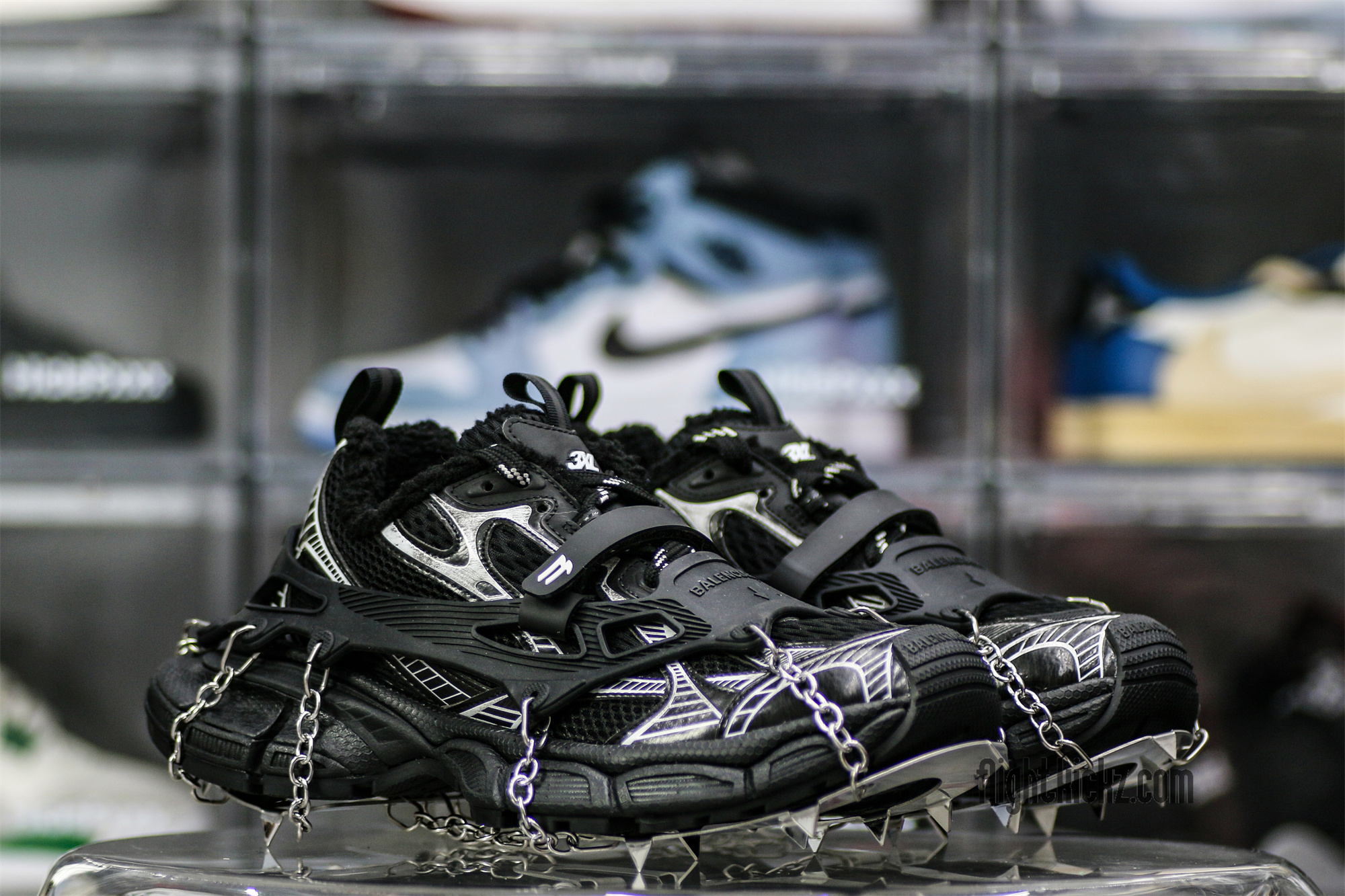 Balenciag* 3XL Ski Sneaker in Black ((Removable footwear chains) )