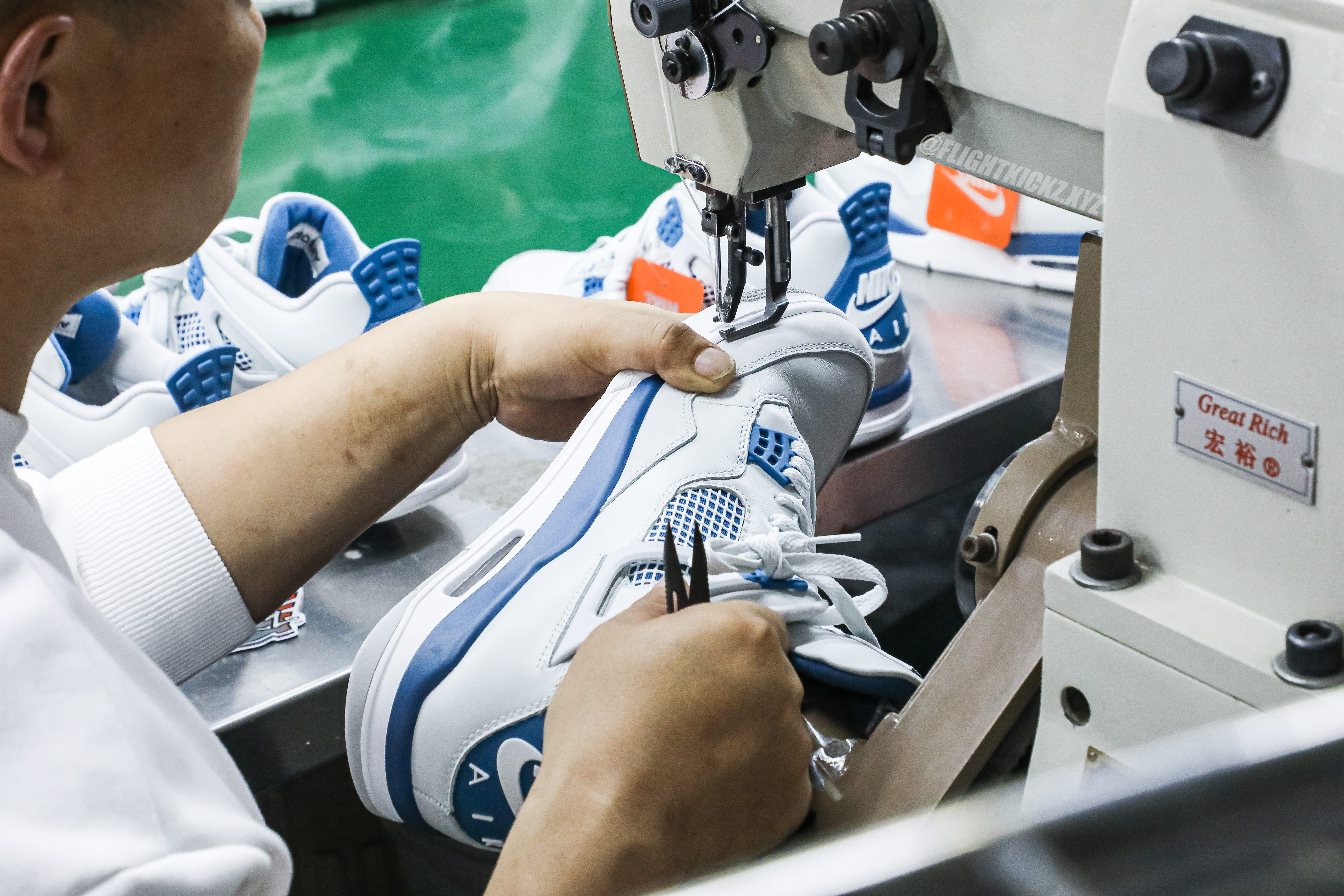 Air Jordan 4 “Military Blue 2024 (LN5 A1 Batch)