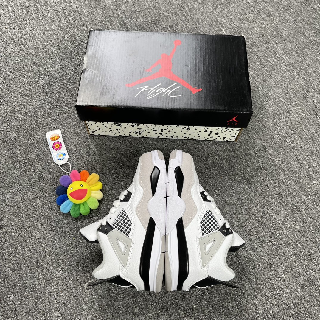 Air Jordan 4 Black Military Kid