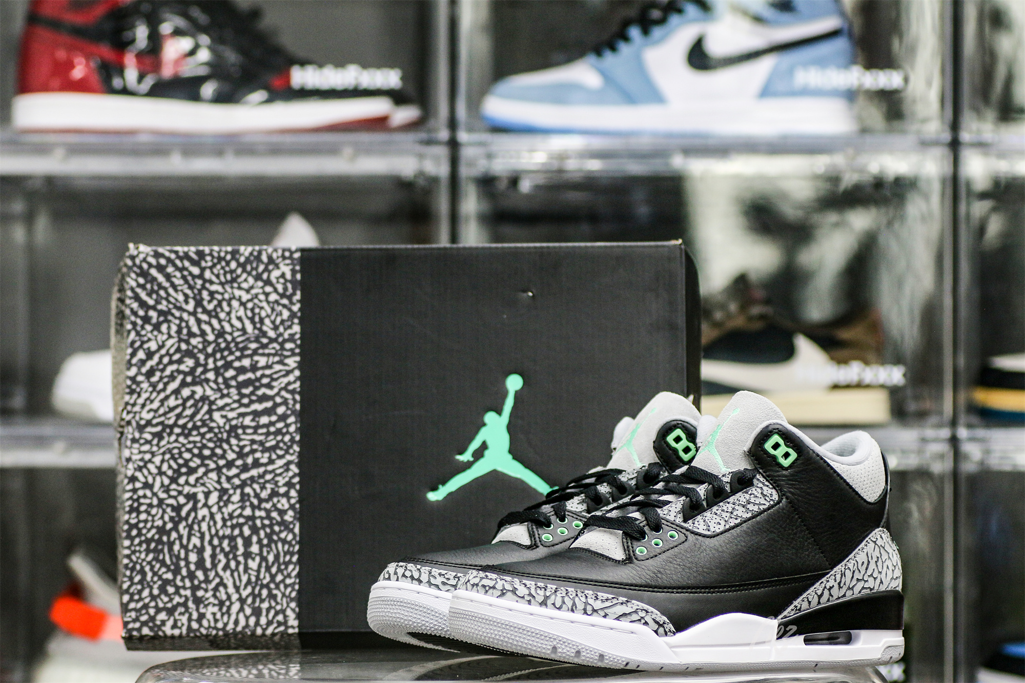Air Jordan 3 Retro Green Glow 2024