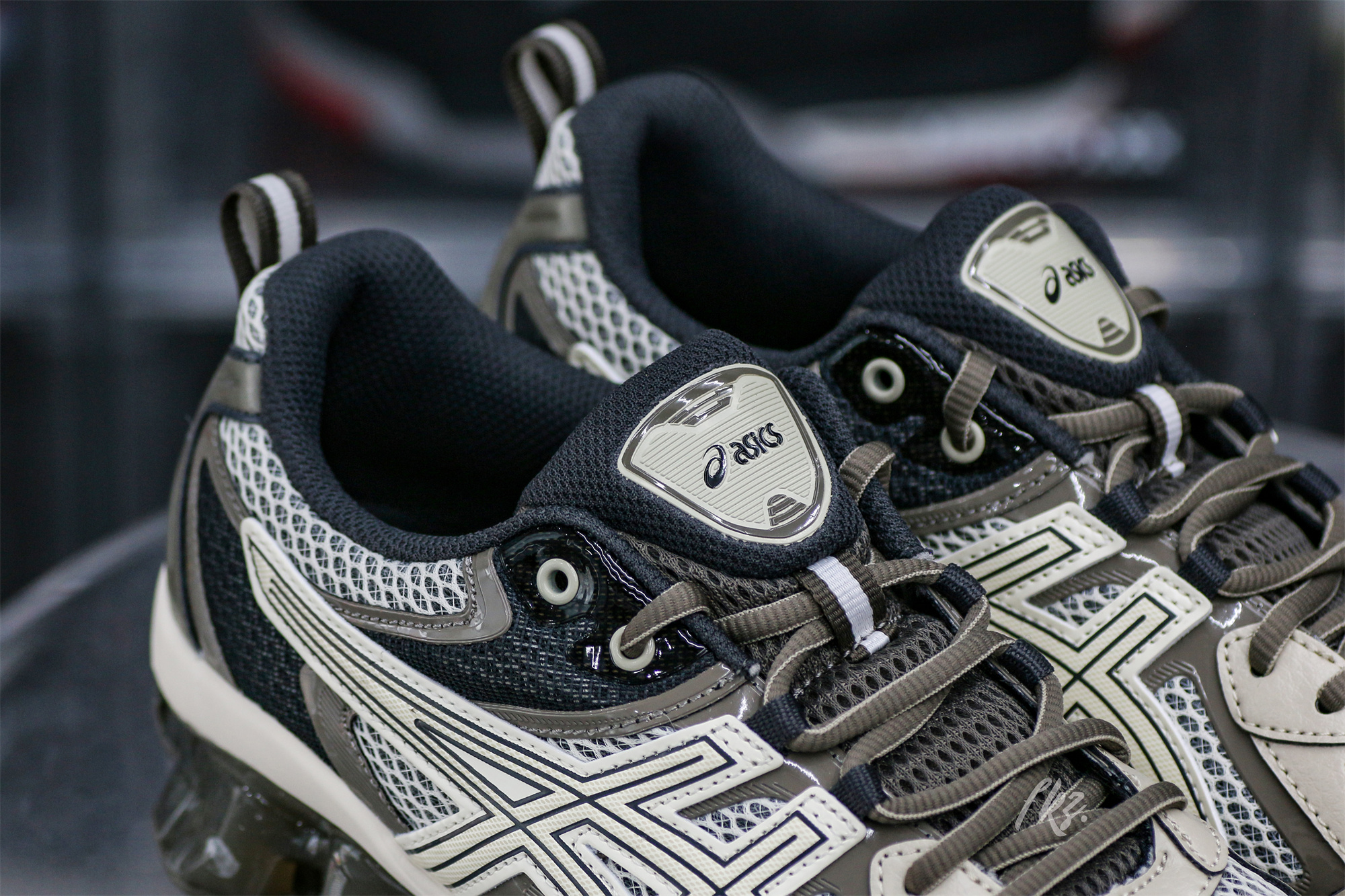 Gel Quantum Kinetic Birch Dark Taupe