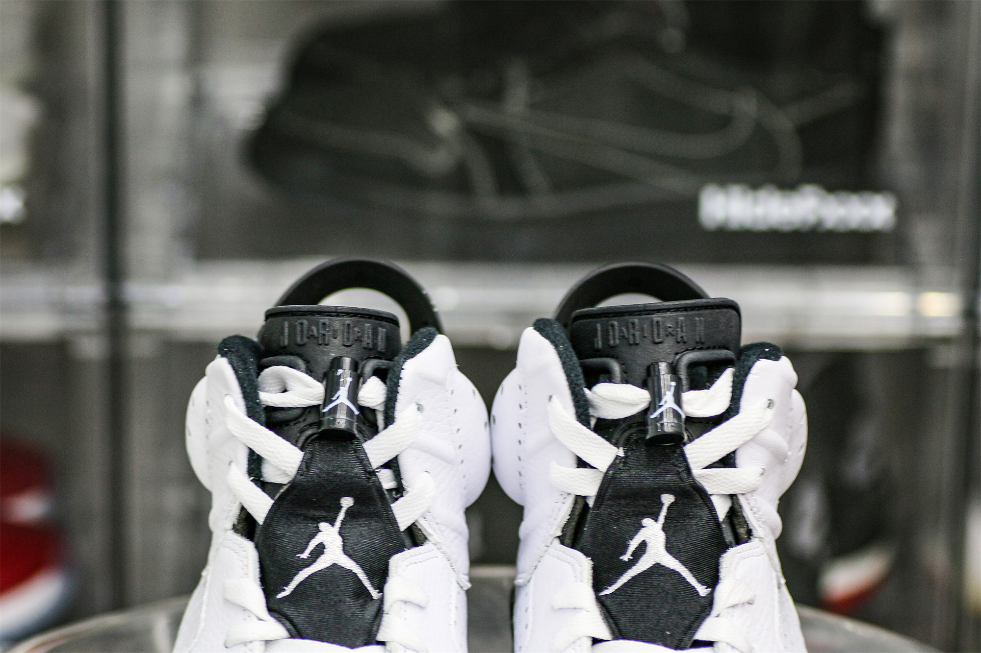 Air Jordan 6 Retro Reverse Oreo 2024