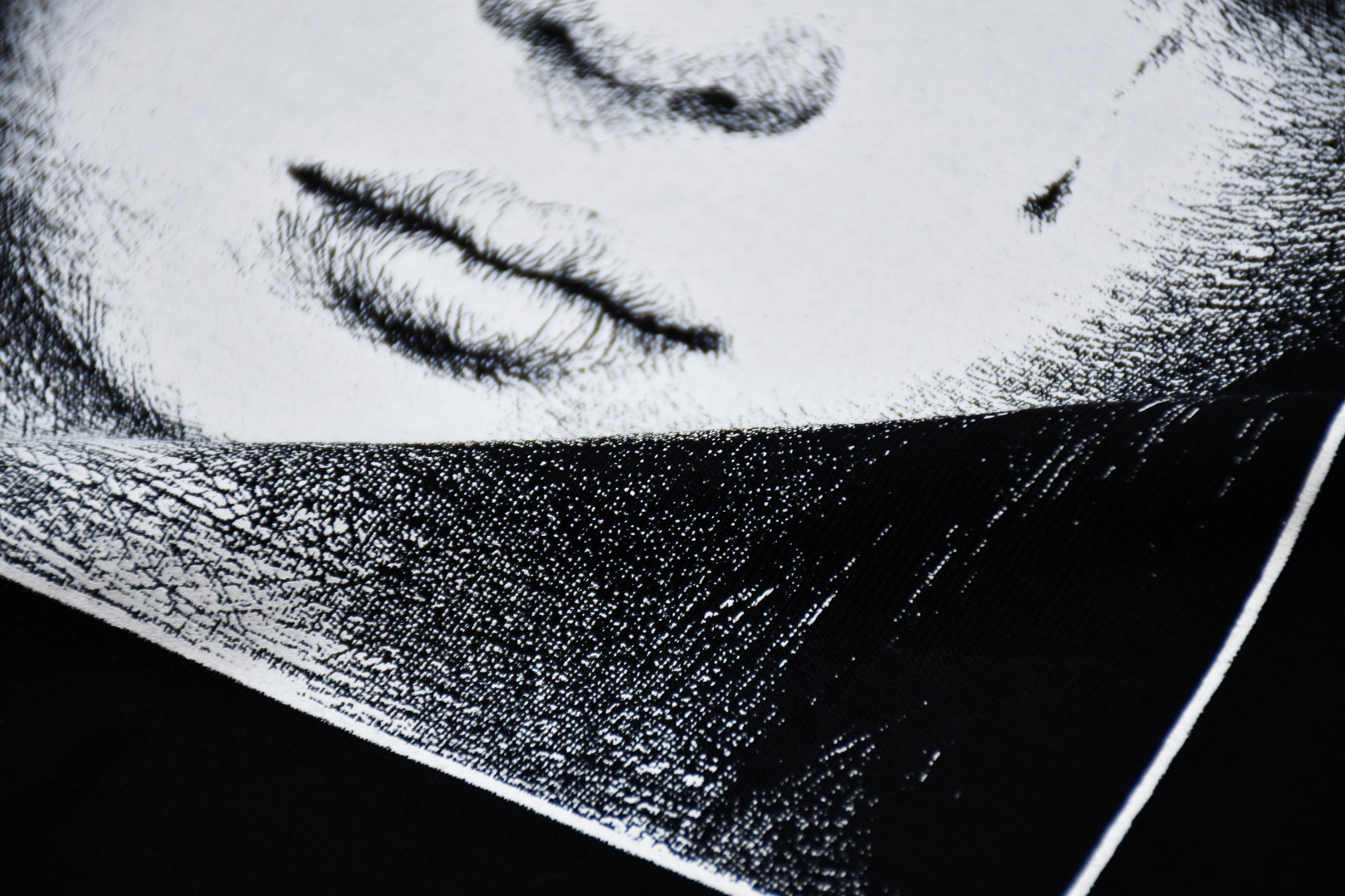 Suprem3 Margaret Keane Teardrop Tee ‘White’