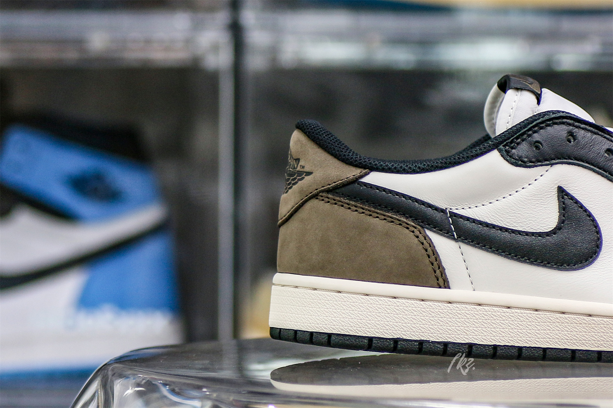 Air Jordan 1 Retro Low OG ‘Mocha’