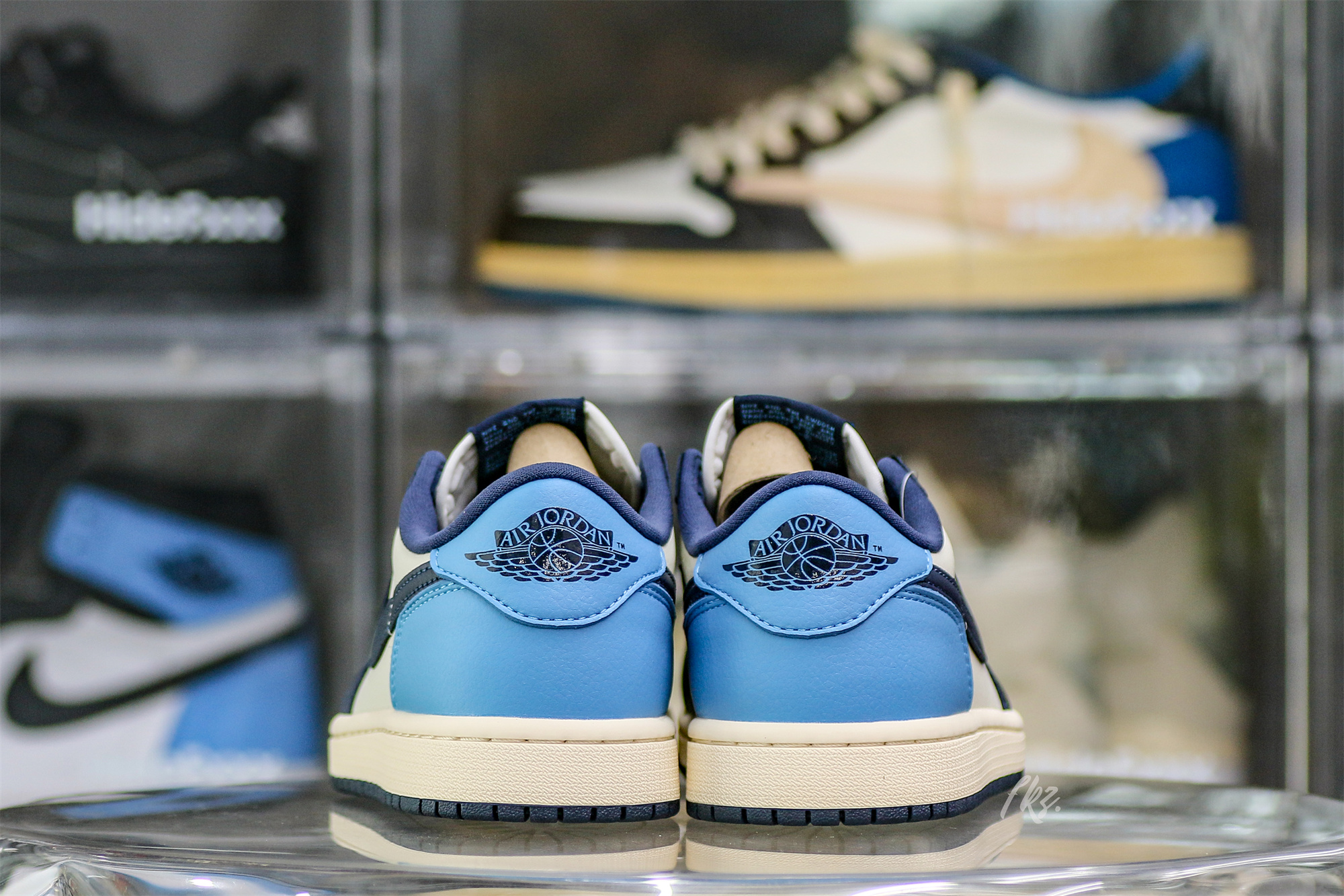 Air Jordan 1 Low OG “Obsidian” UNC 2025