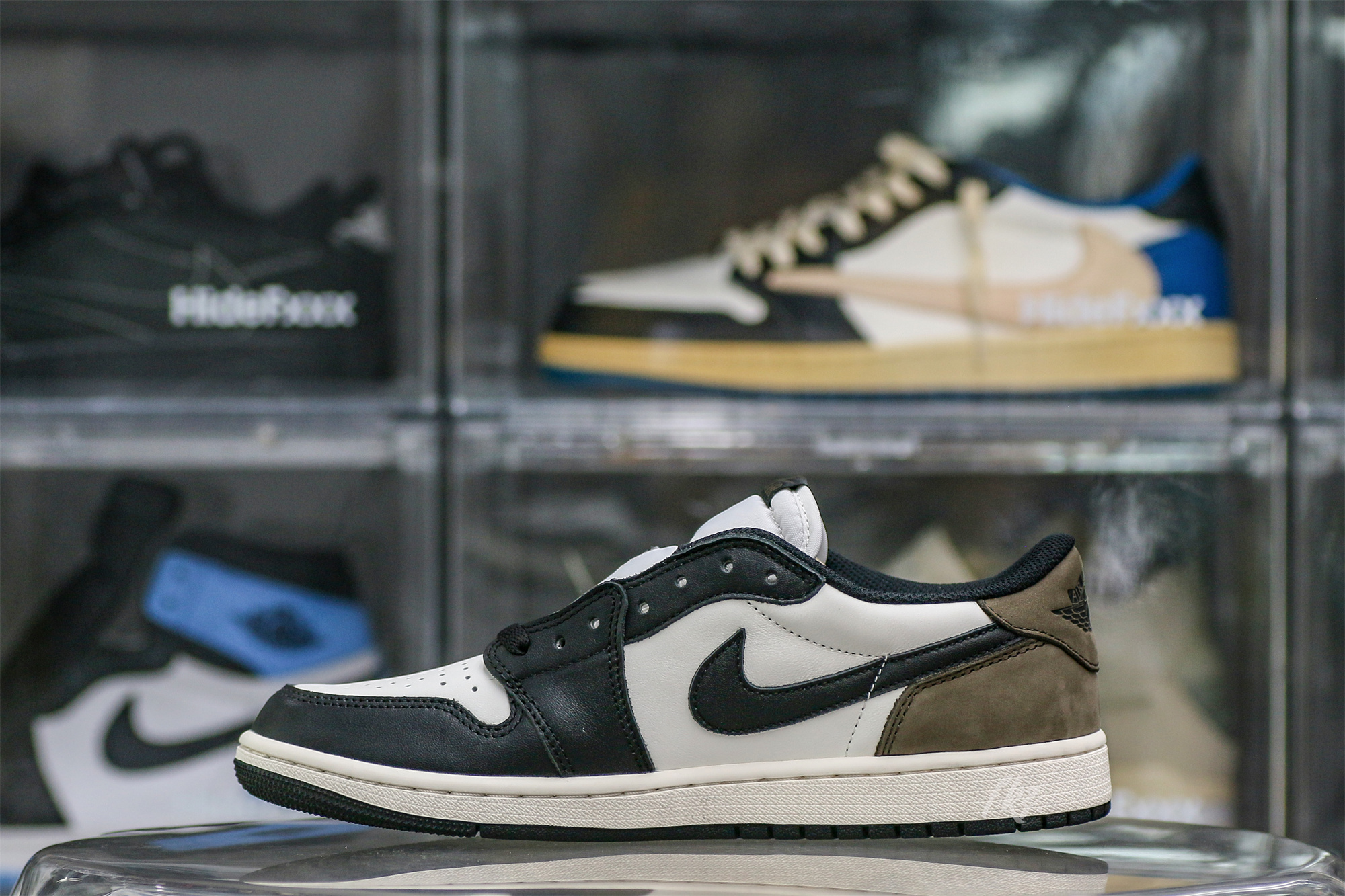 Air Jordan 1 Retro Low OG ‘Mocha’