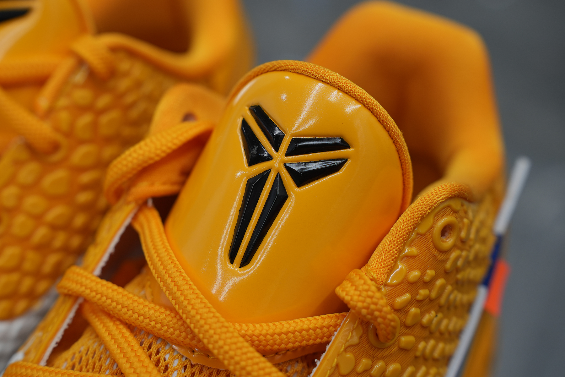 Off White x Nike Zoom Kobe 6 Yellow Custom(A1 Batch)