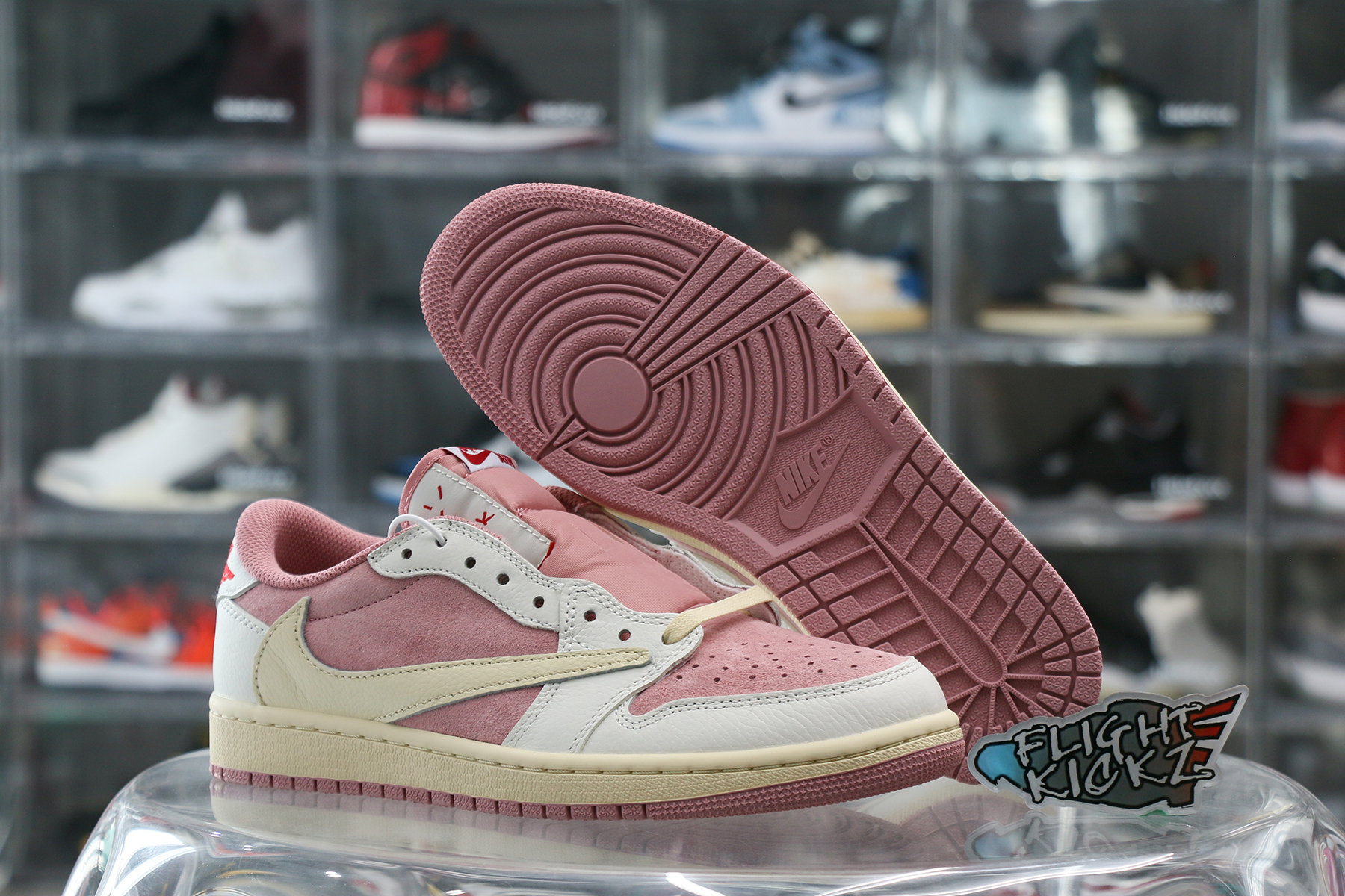 Travis Scott x Air Jordan 1 Low OG Shy Pink 2025