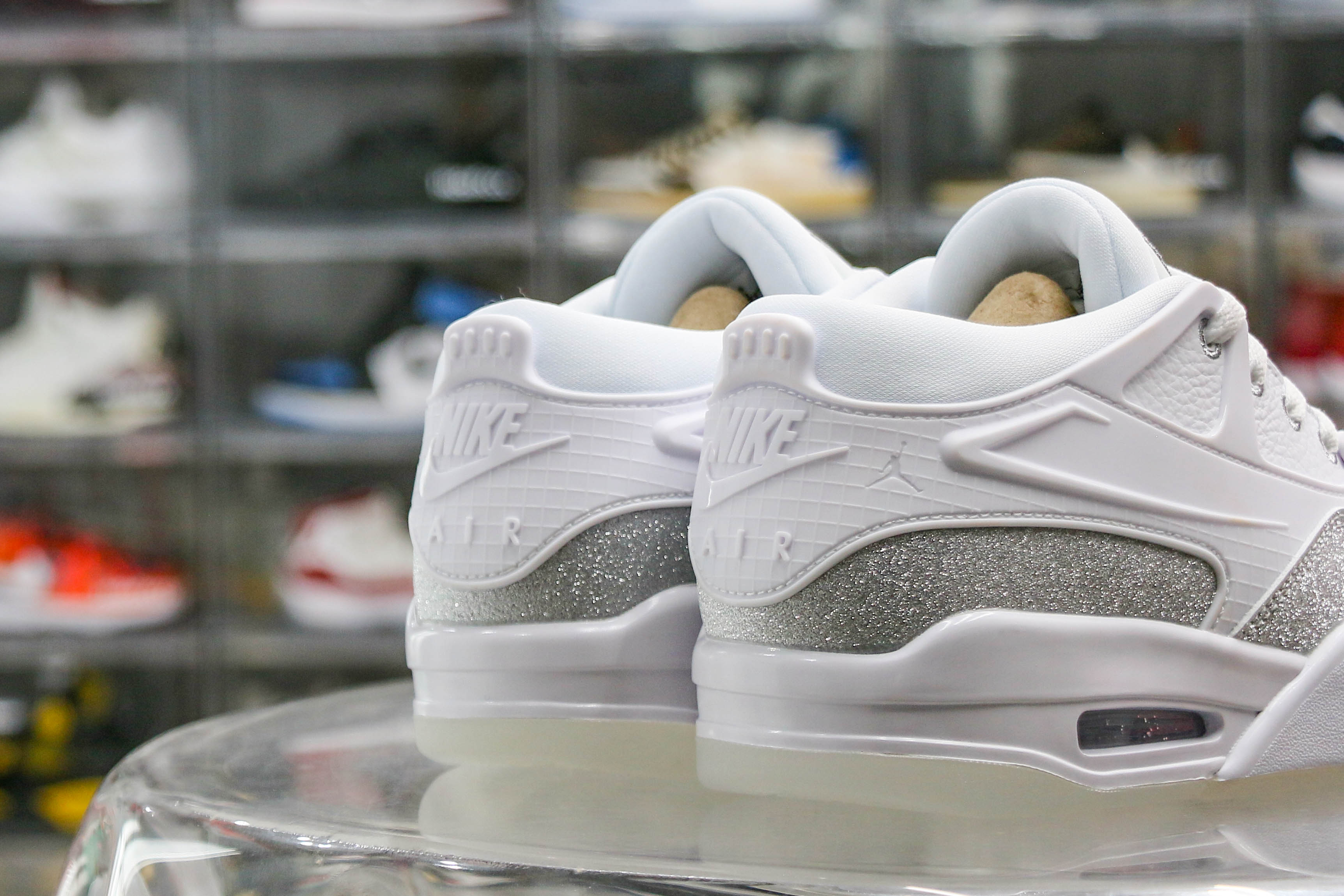 Jordan 4 RM metallic silver