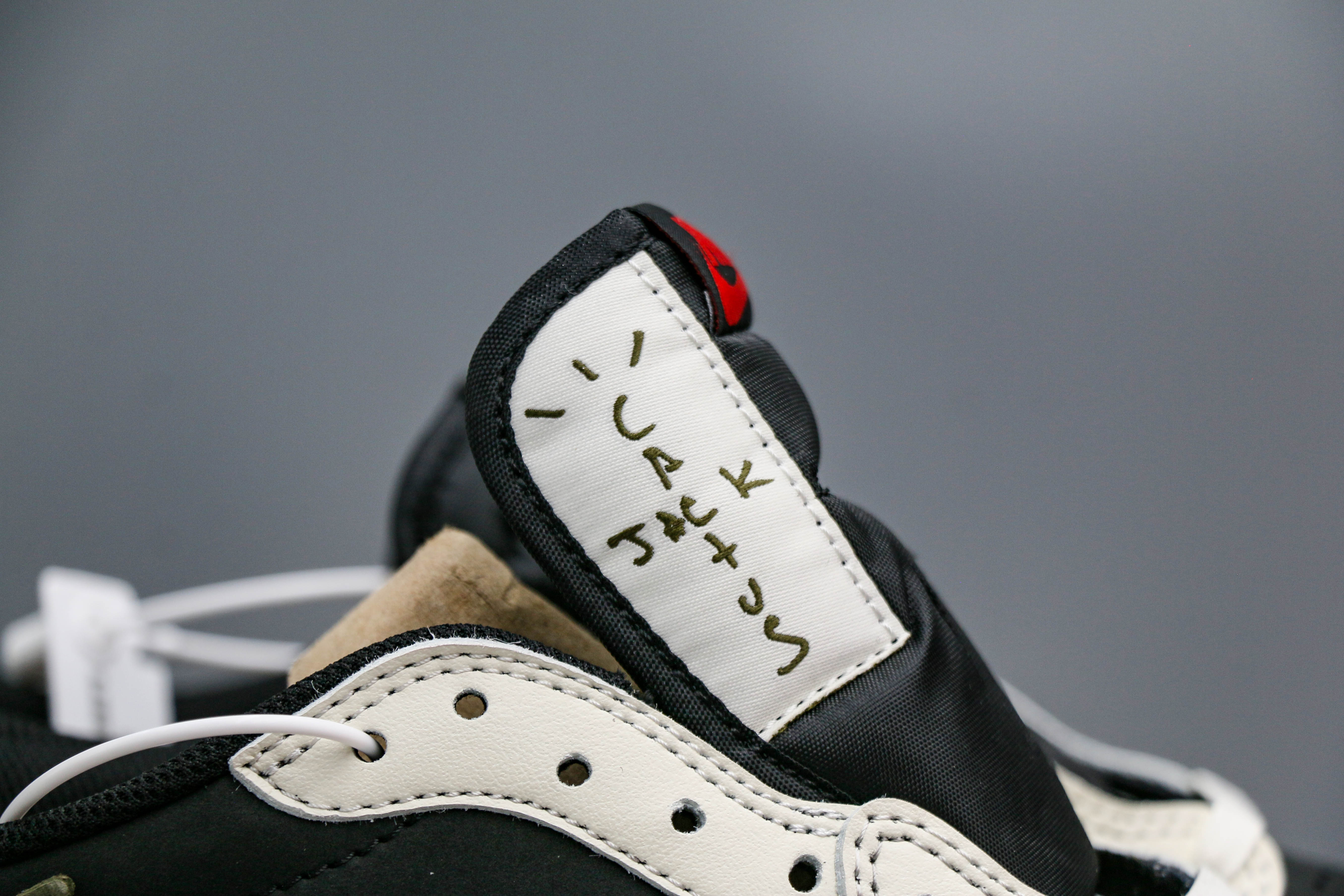 Travis Scott x Air Jordan 1 Low OG SP Olive(A2 Batch)