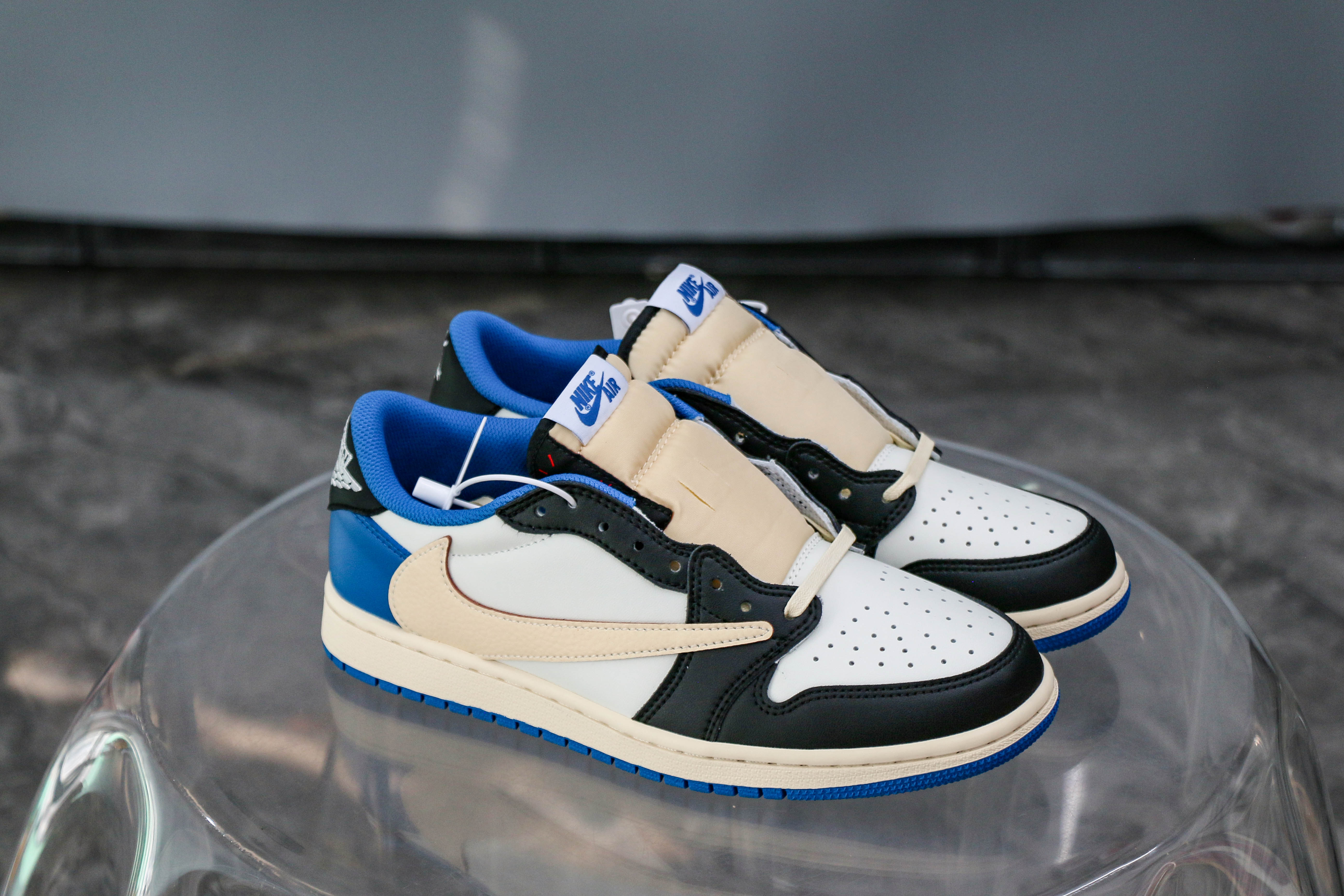 Fragment x Travis Scott x Air Jordan 1 Low（A2 Batch)