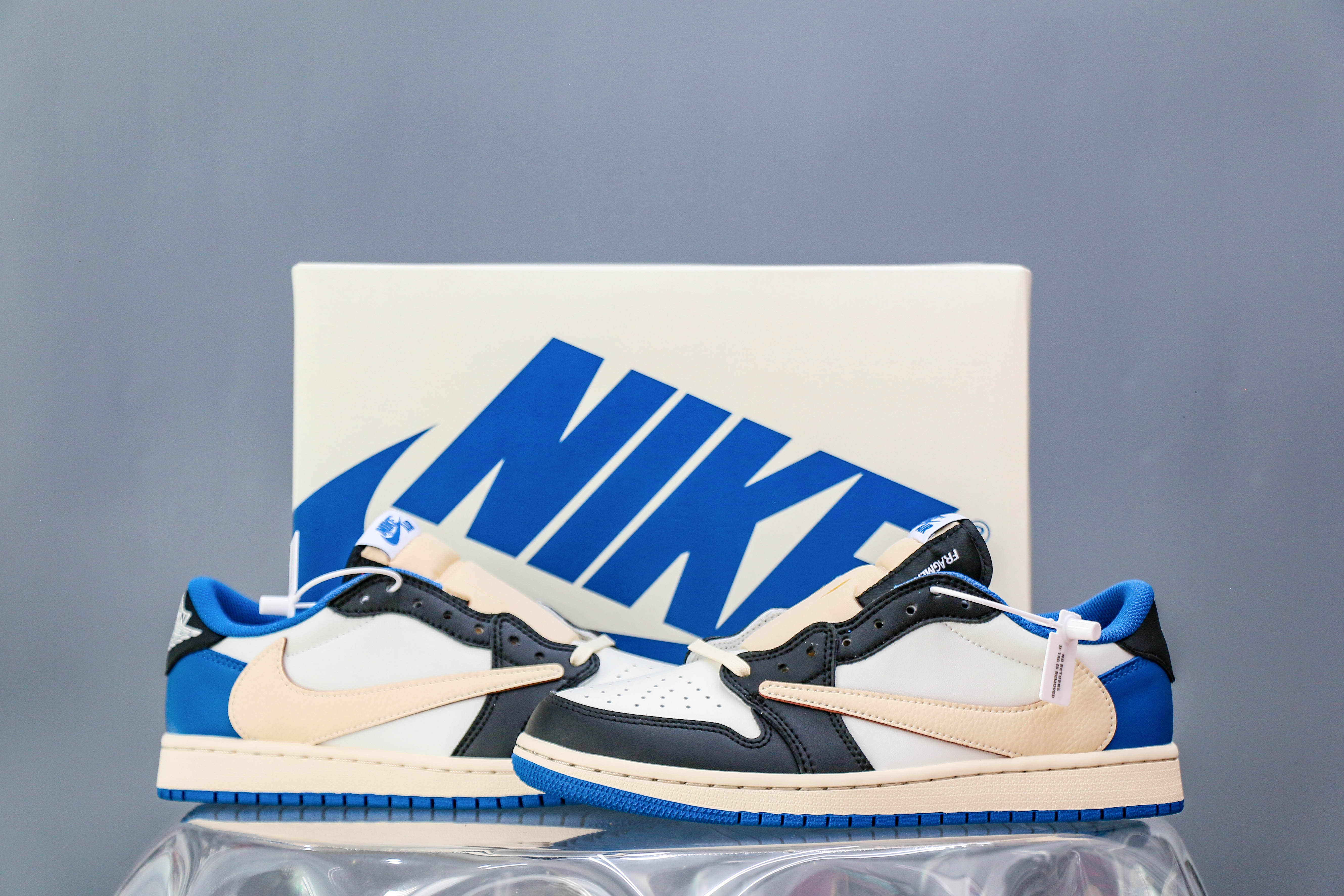 Fragment x Travis Scott x Air Jordan 1 Low（A2 Batch)