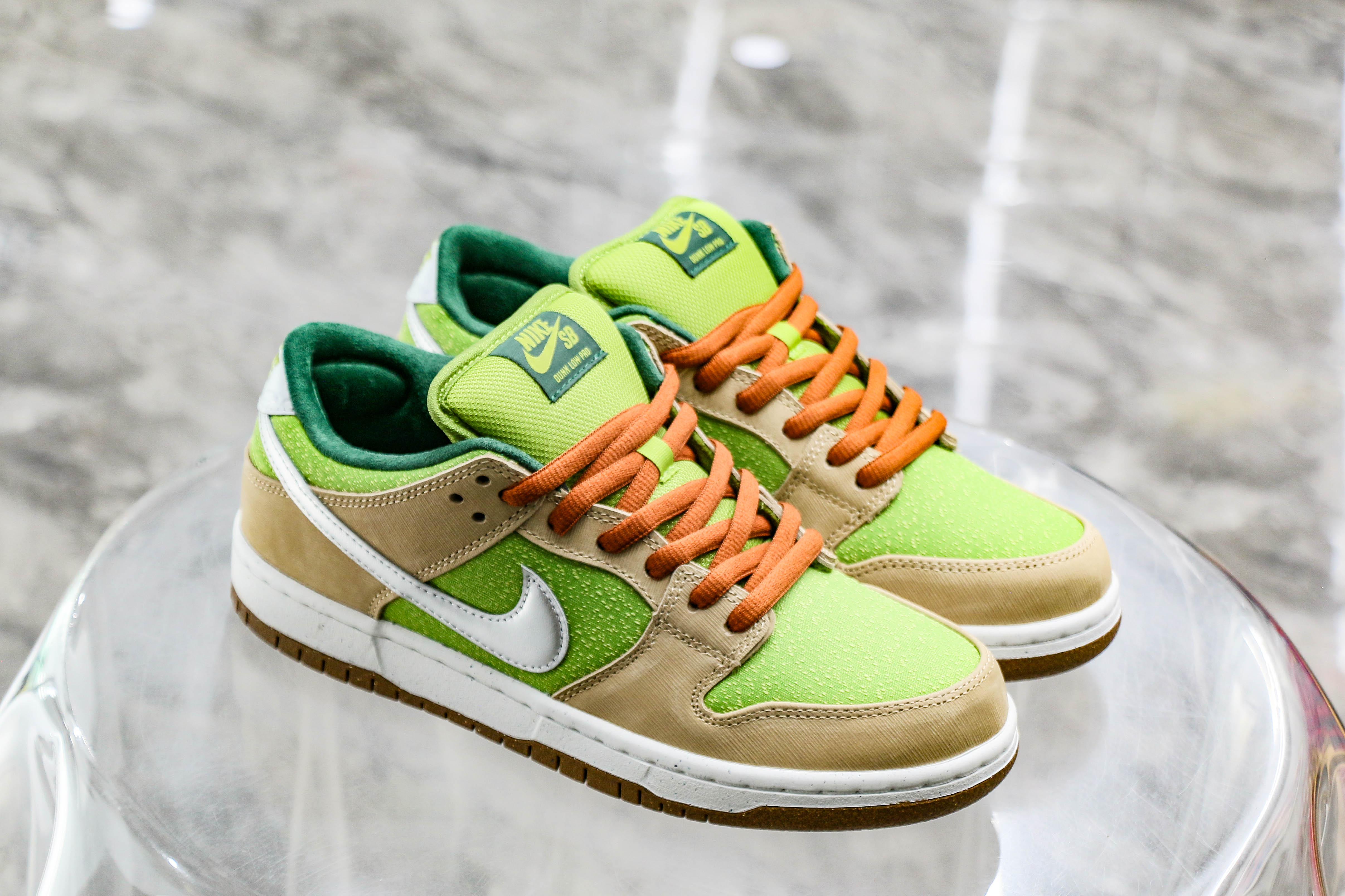 Nike SB Dunk Low Escargot