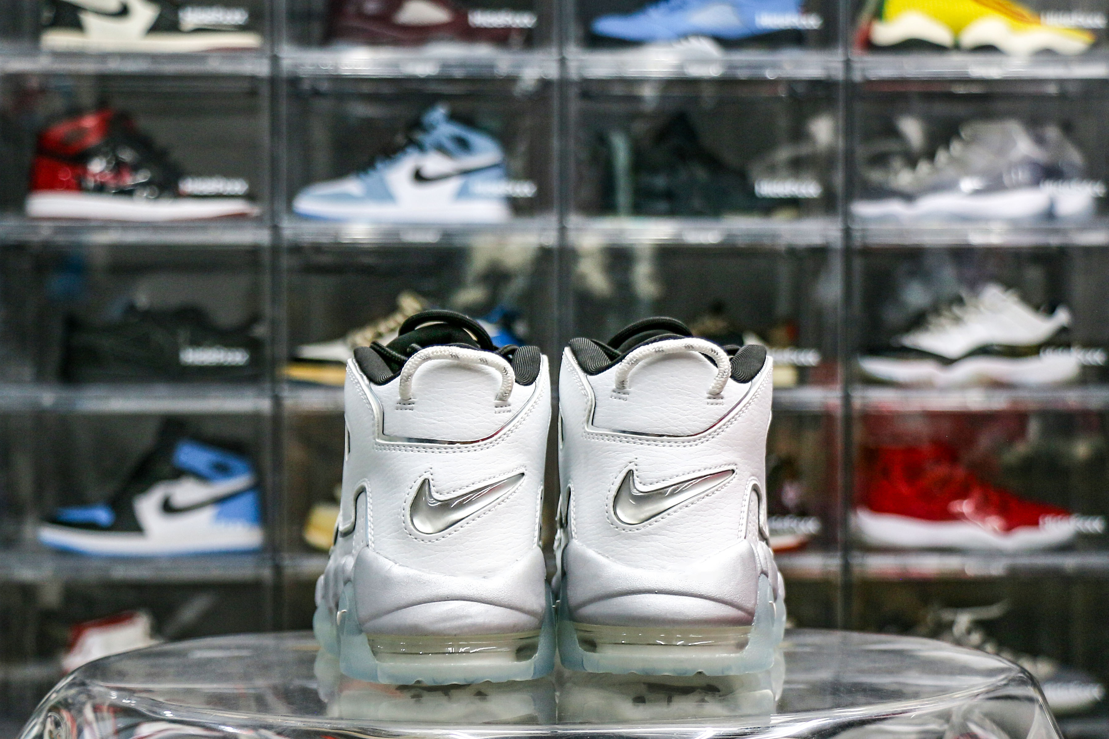 Nike Air More Uptempo SE White Chrome