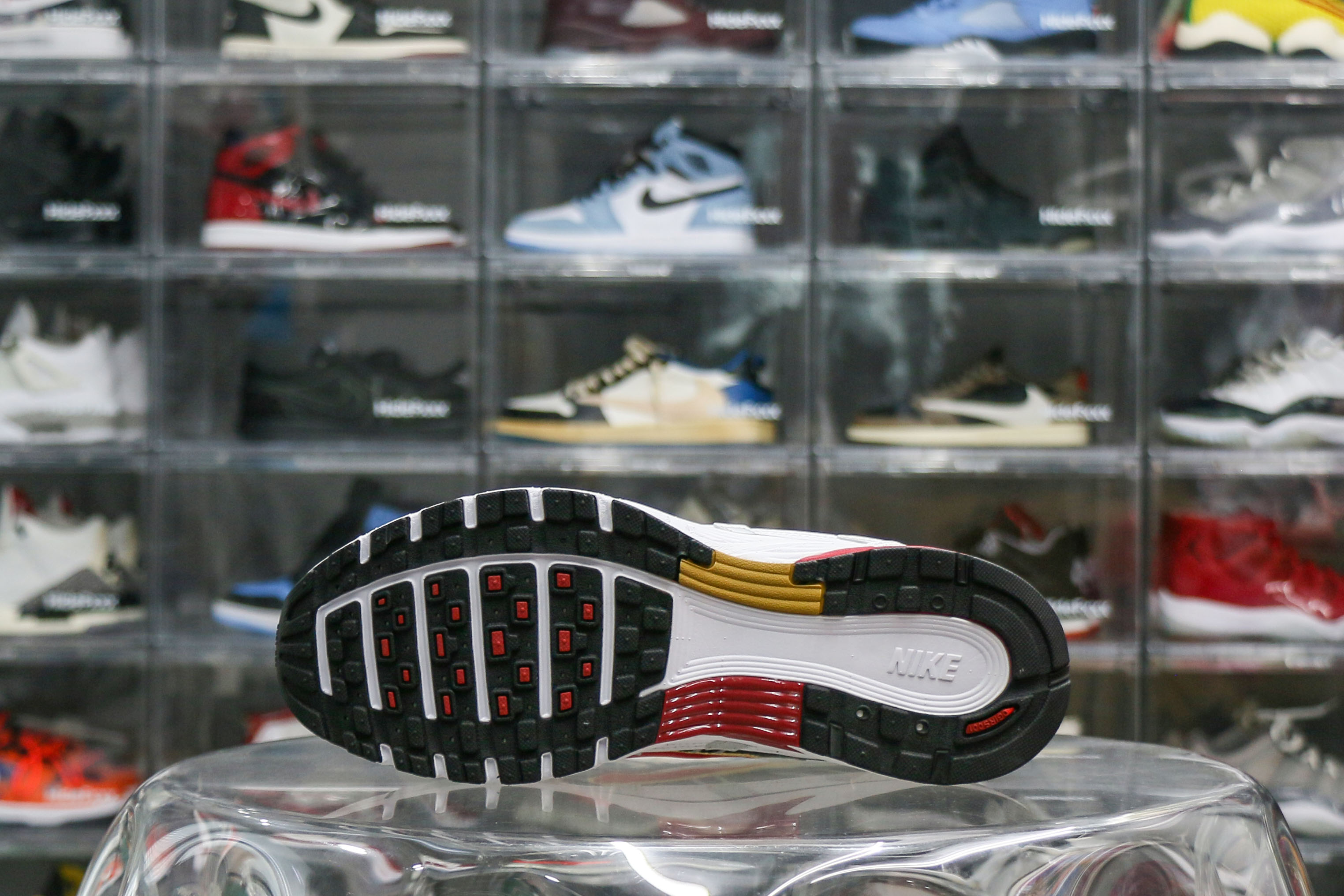 Nike P-6000 White Gold Red (Women’s)