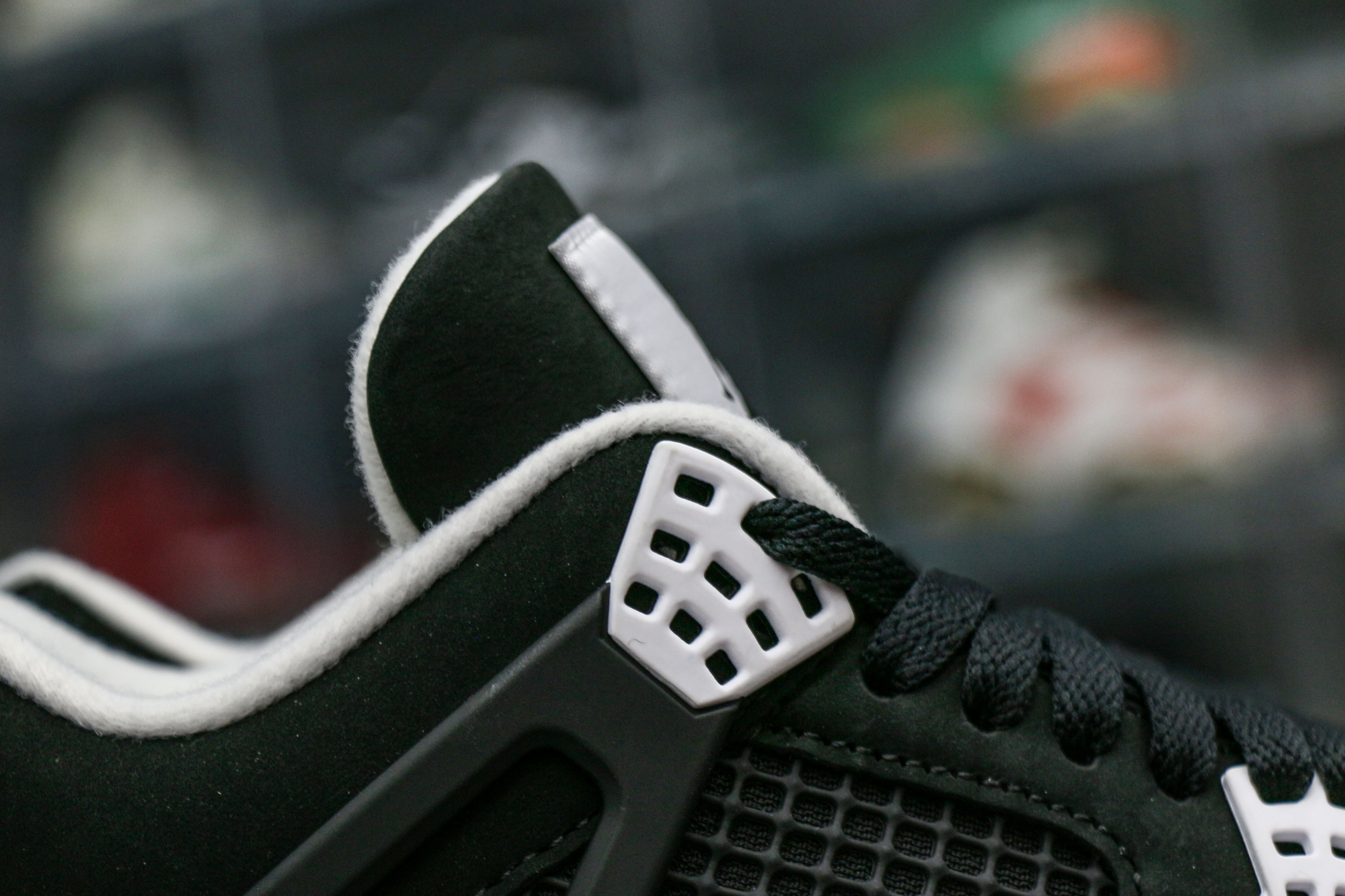 Air Jordan 4 Retro Fear Pack 2024 (Ln5 A1)