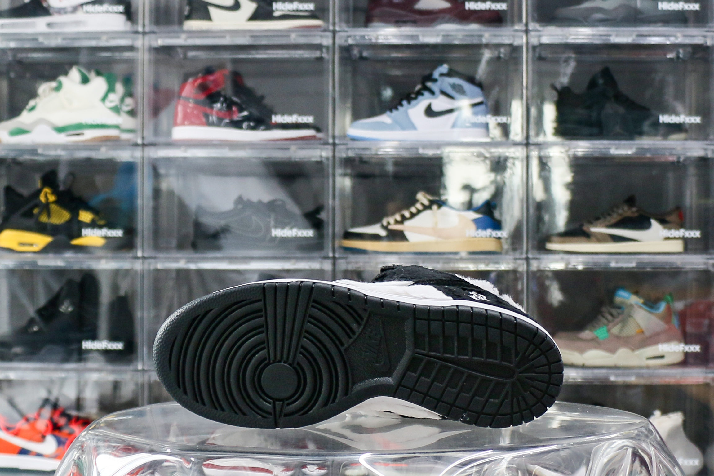 Nike SB Dunk Low Verdy Vick (Friends and Family)