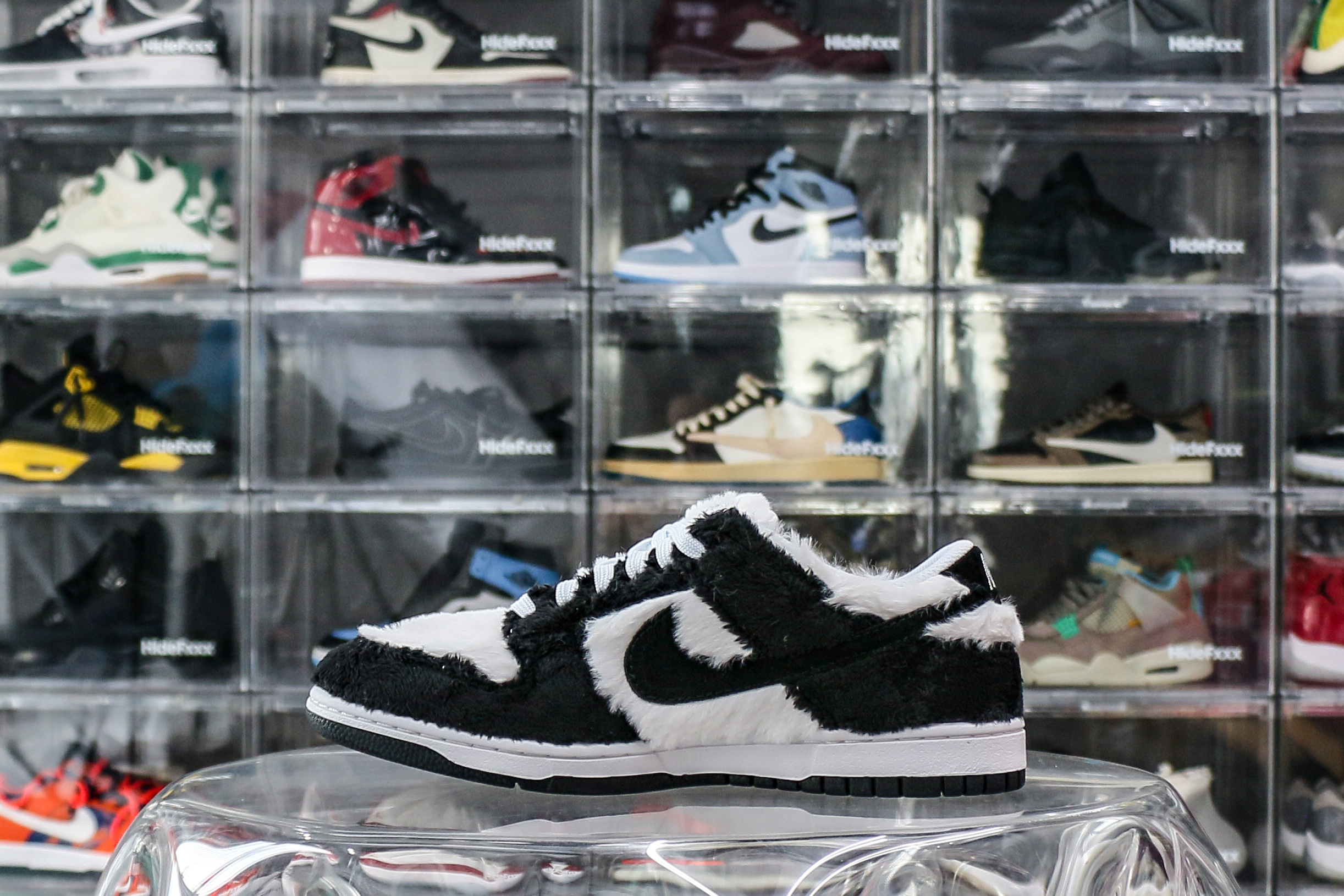 Nike SB Dunk Low Verdy Vick (Friends and Family)