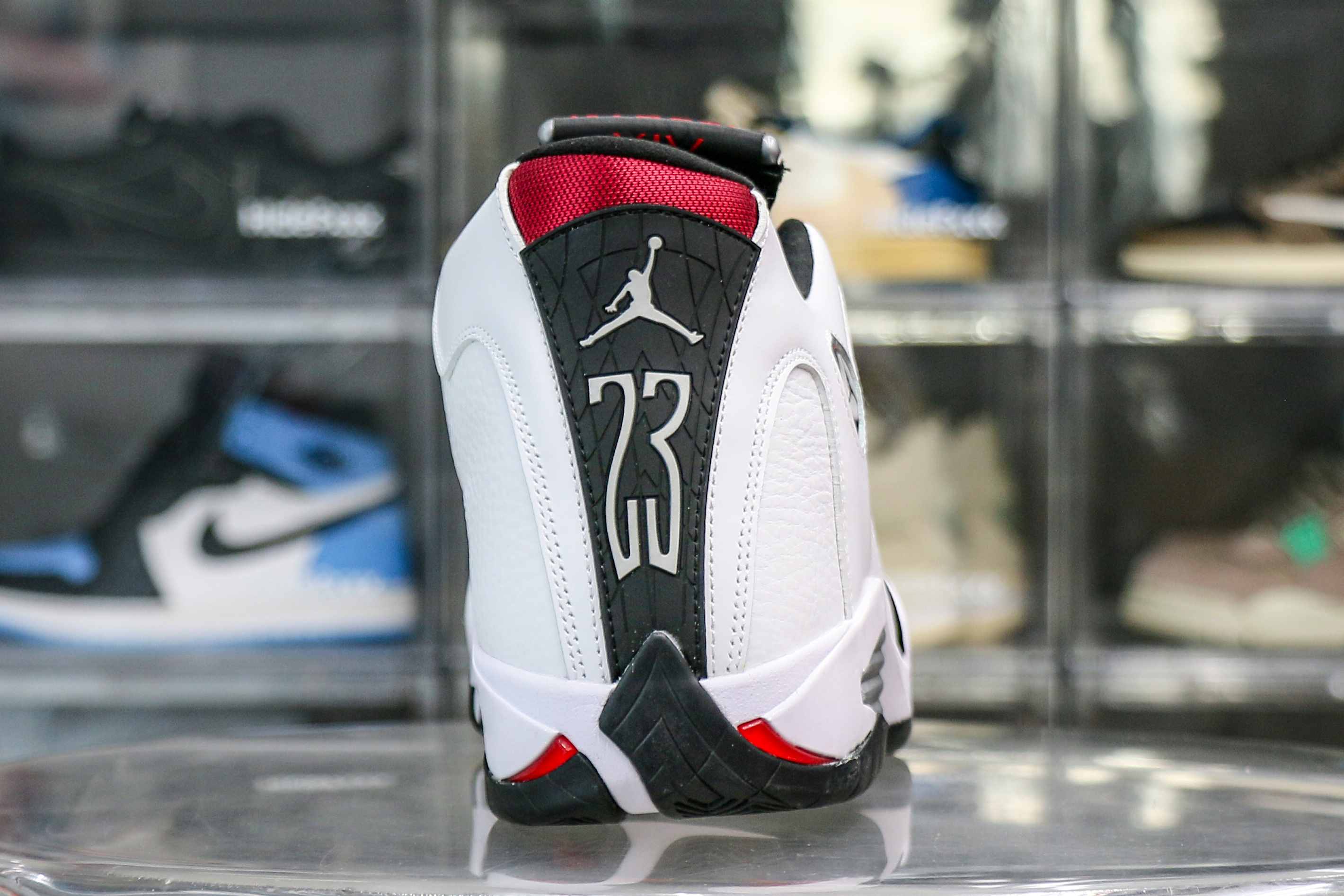 Air Jordan 14 Retro Black Toe (2024)