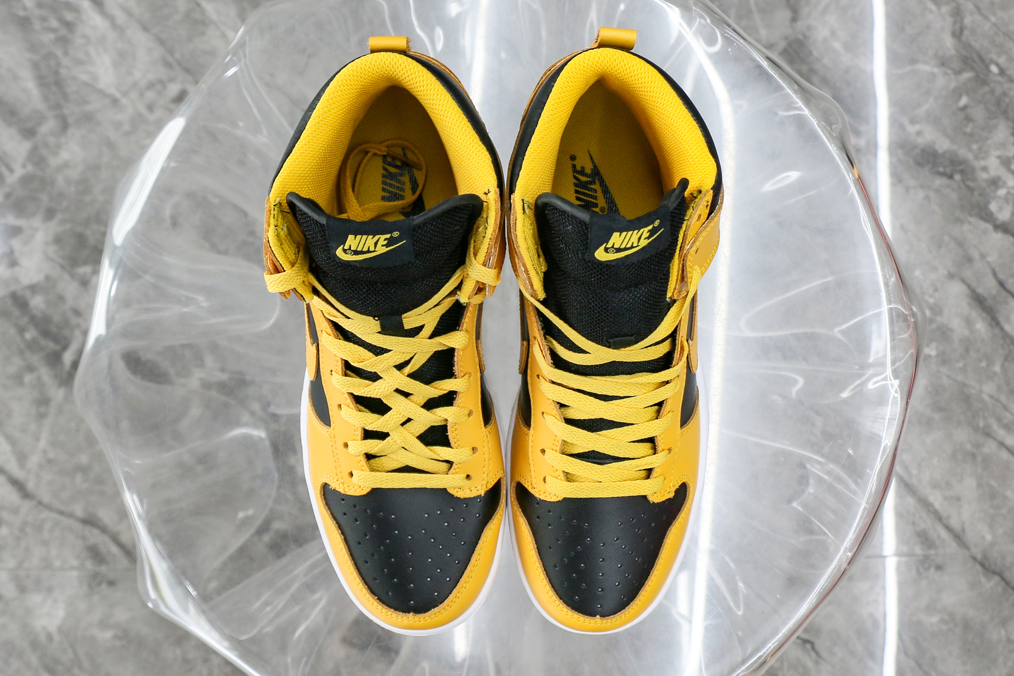 Nike Dunk High Varsity Maize 2020