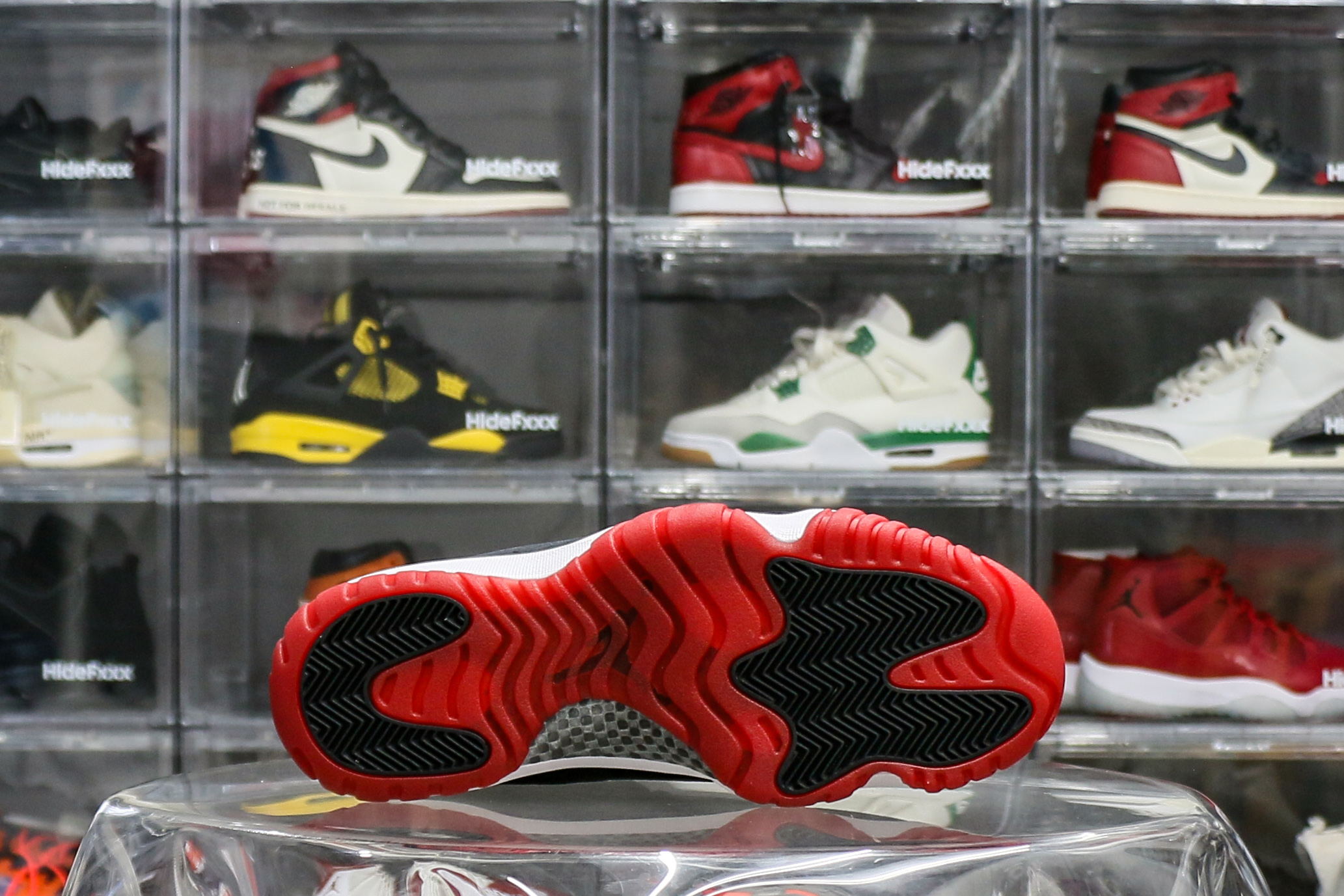 Wmns Jordan 11 Retro Bred Velvet (Ln5 A1)