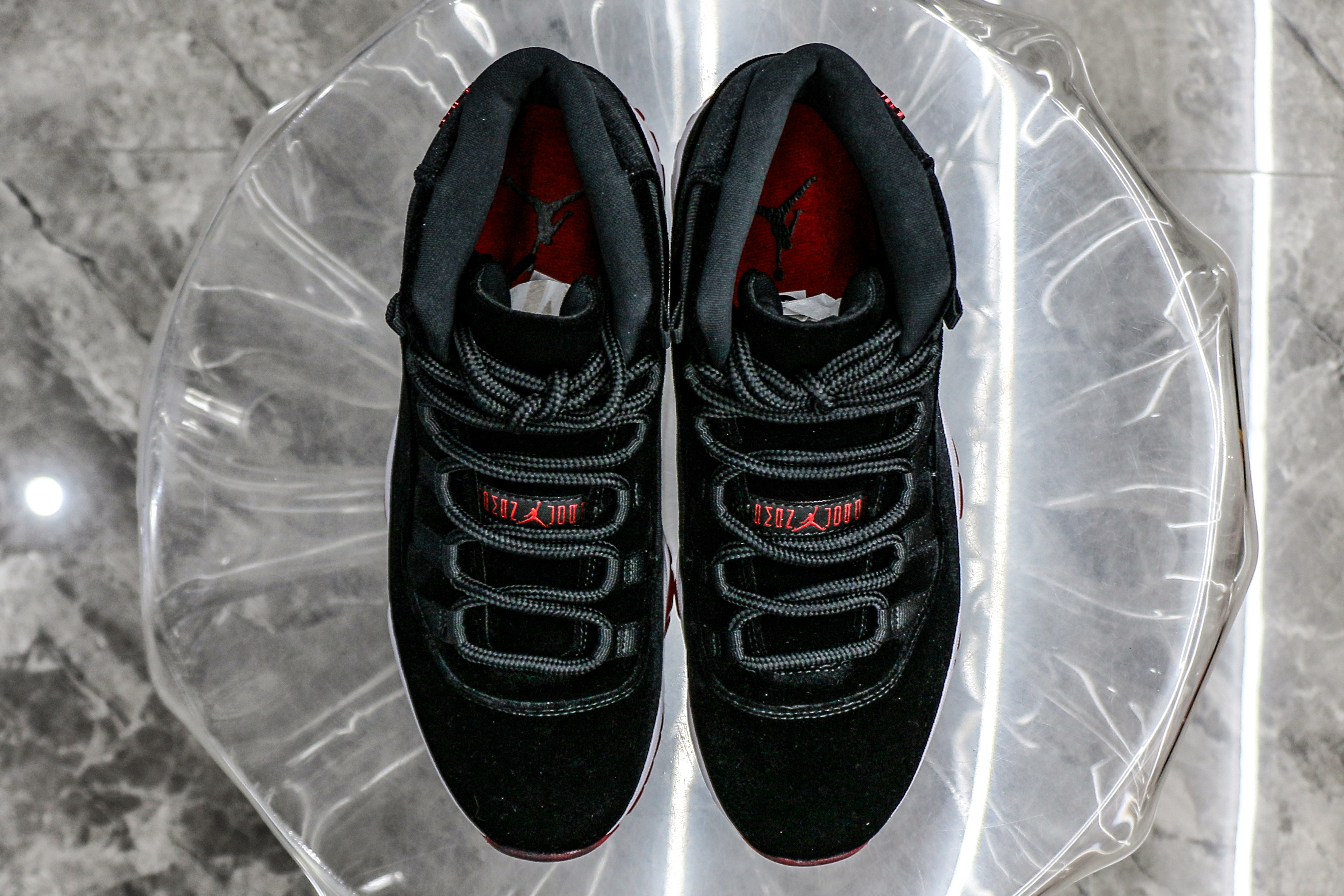 Wmns Jordan 11 Retro Bred Velvet (Ln5 A1)