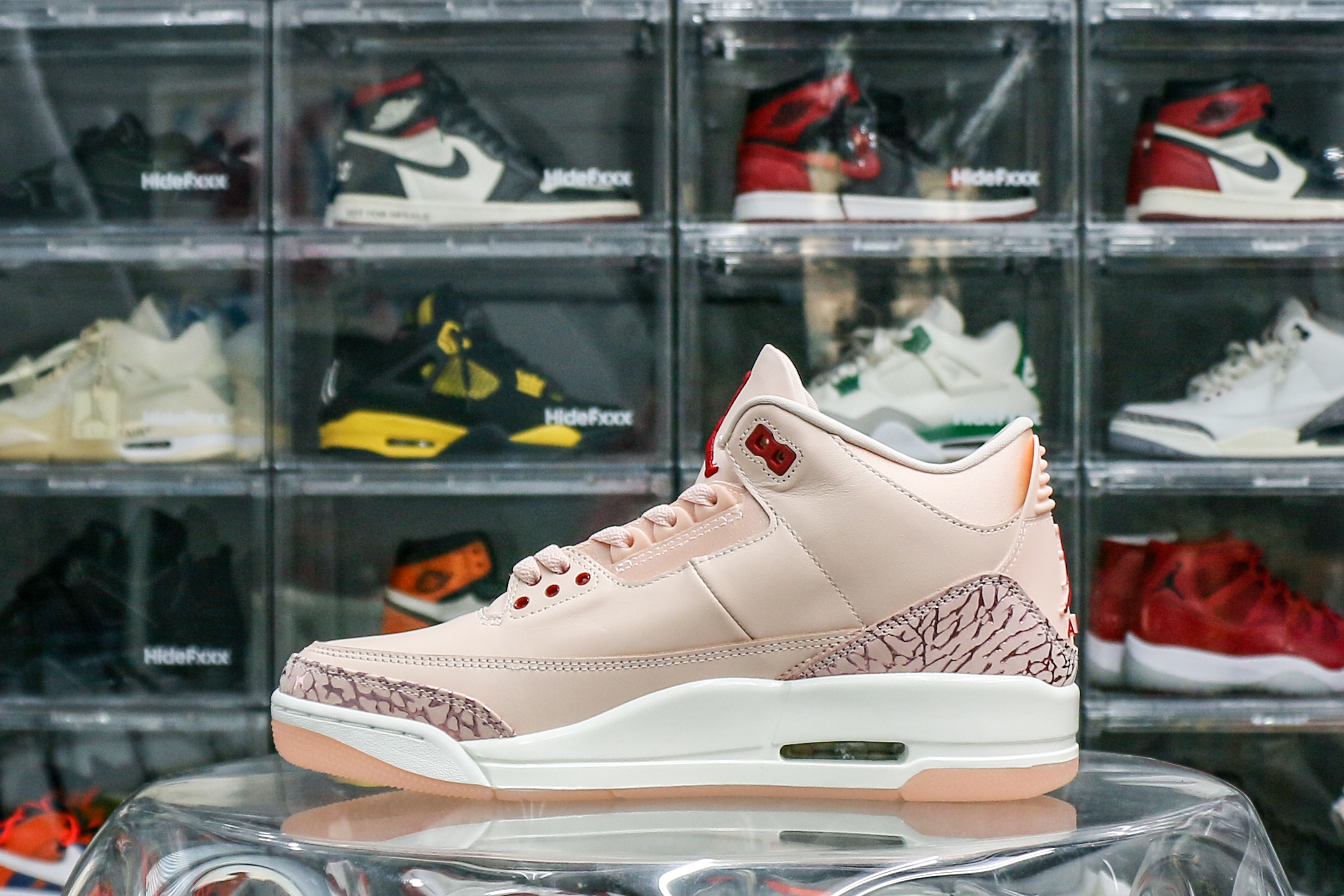 Air Jordan 3 Retro Valentine’s Day WMNS (2025)