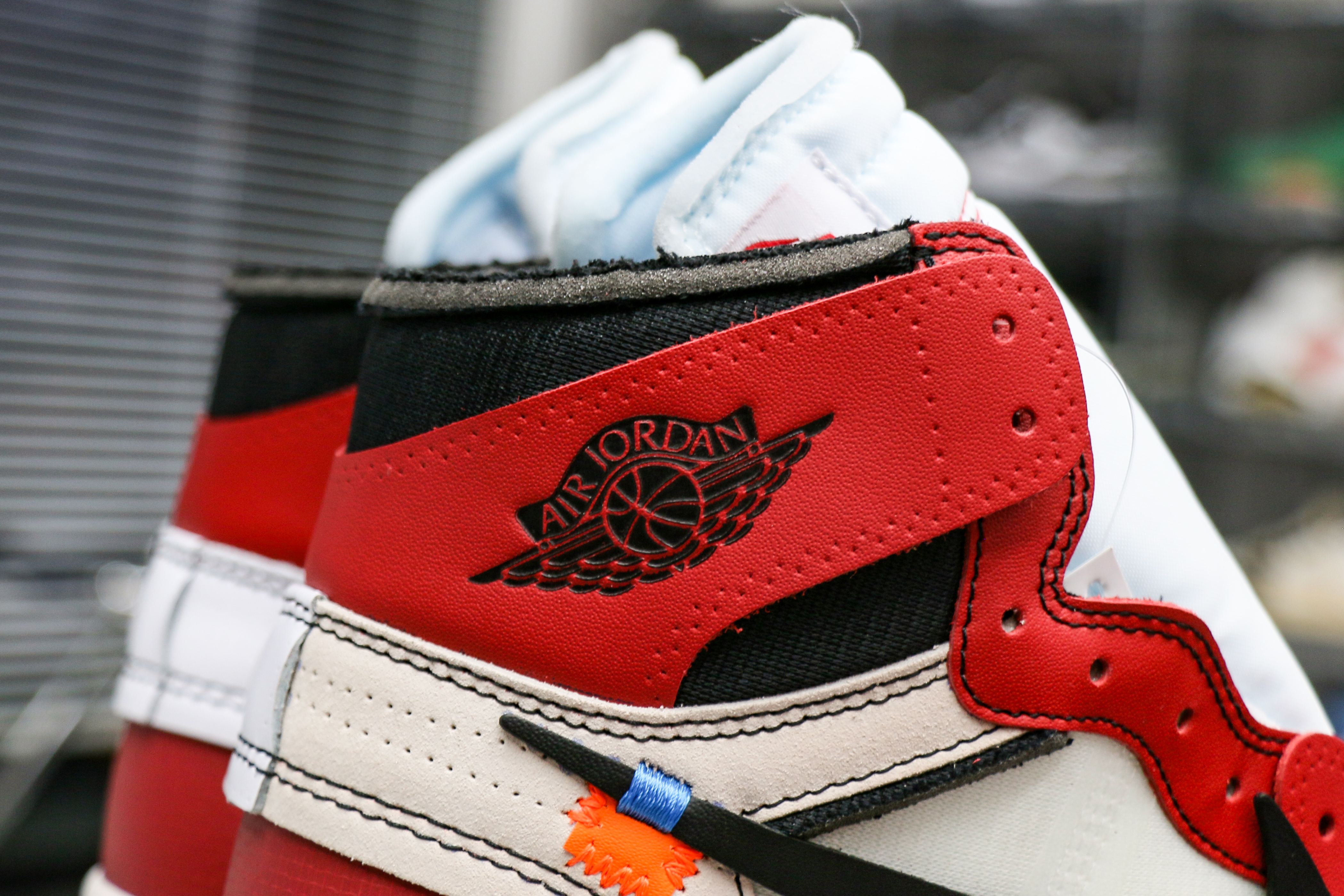 Jordan 1 Retro High Off-White Chicago