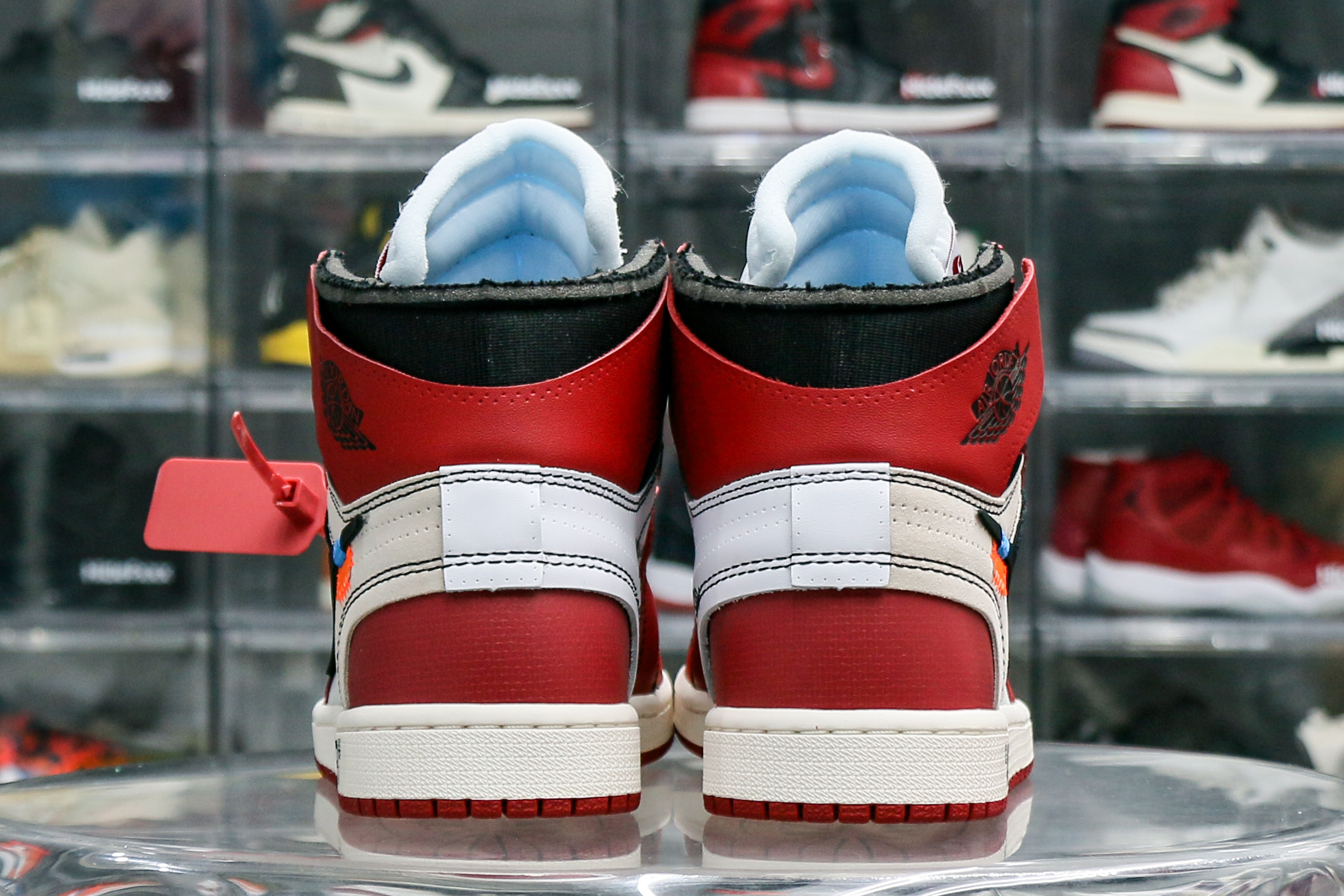 Jordan 1 Retro High Off-White Chicago