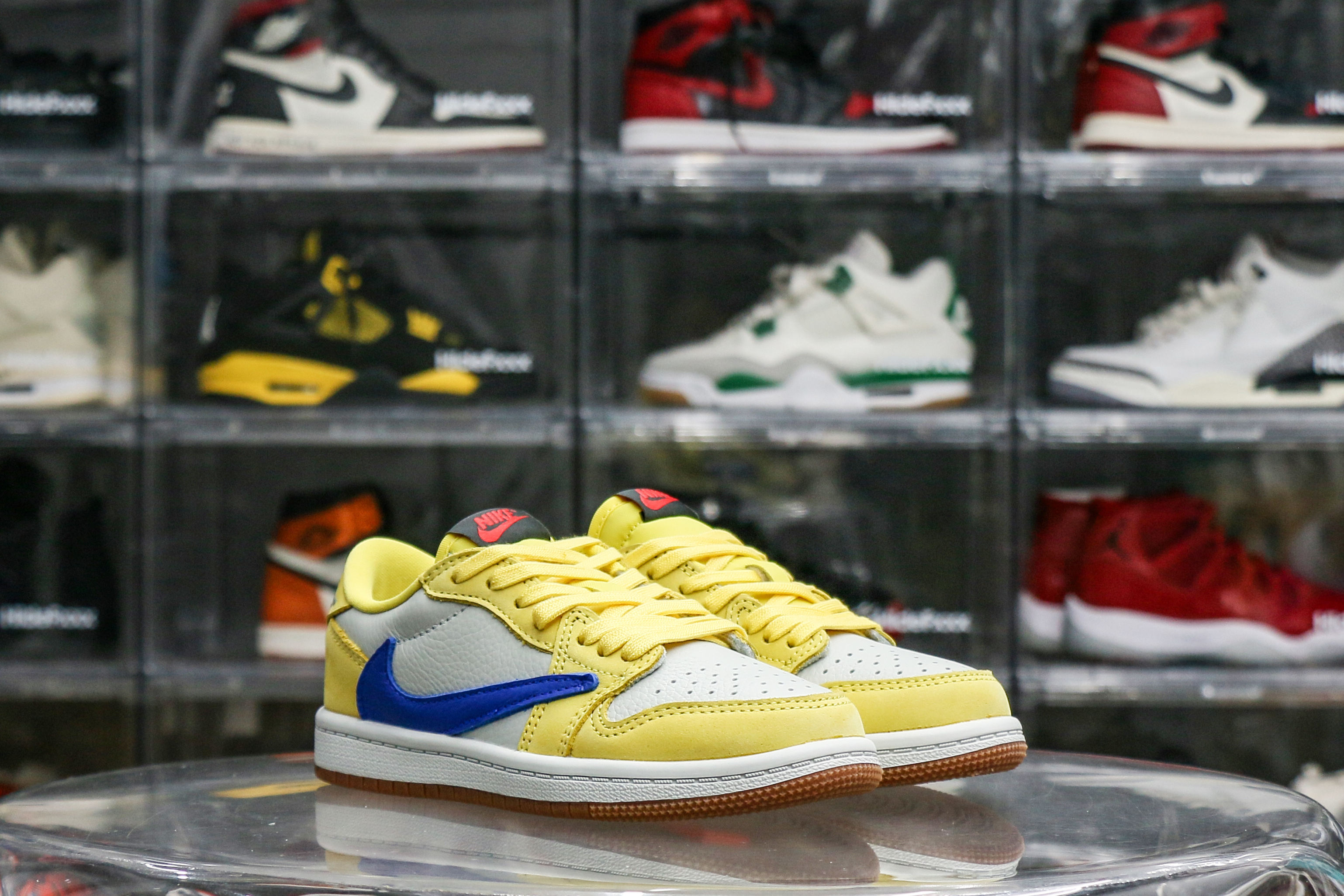 Travis Scott x Air Jordan 1 Retro Low OG SP “ElkinsCanary Yellow” Kid (LN5 A1)